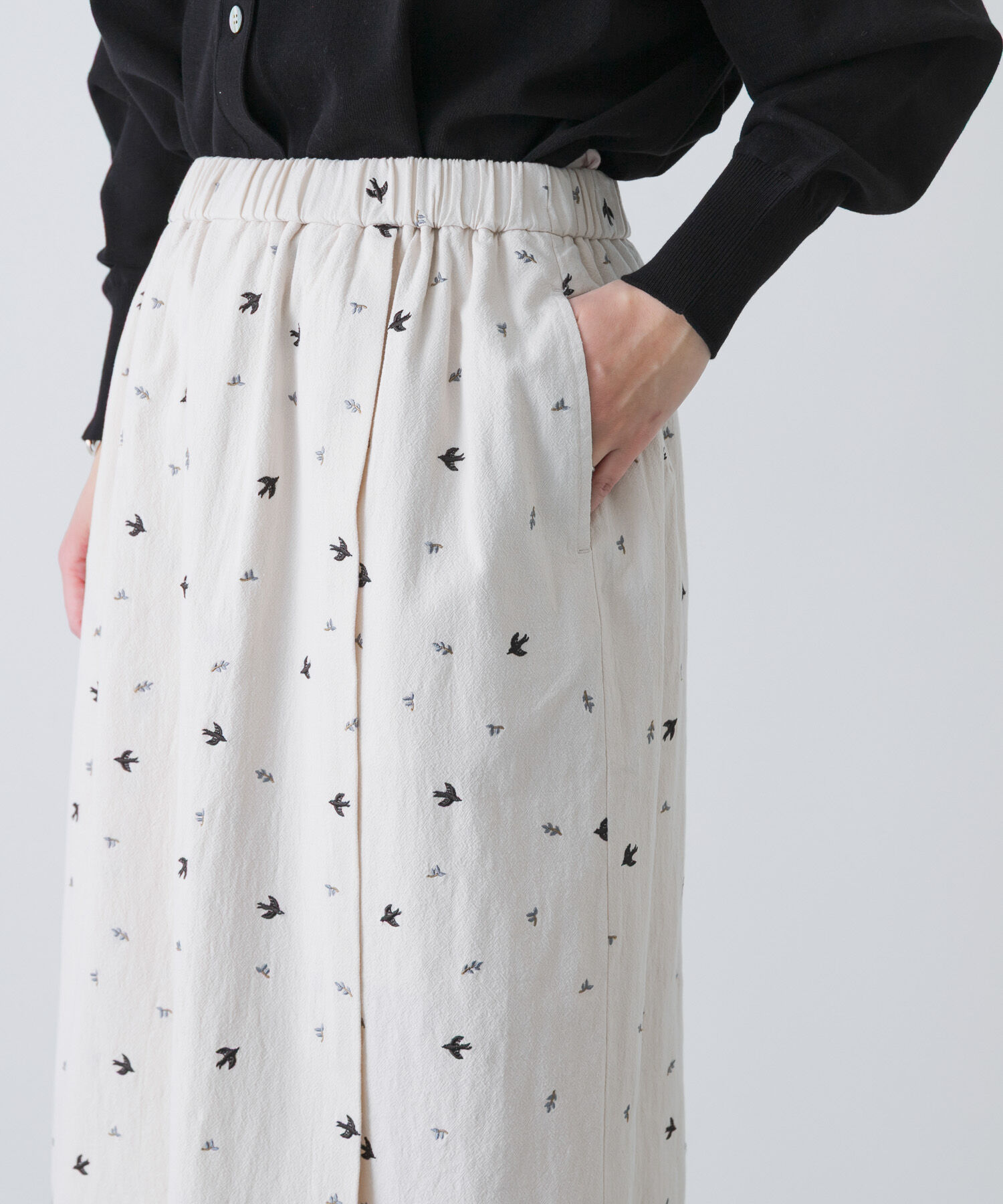 かぐれ「ツバメ刺繍ラップスカート」|スカート|