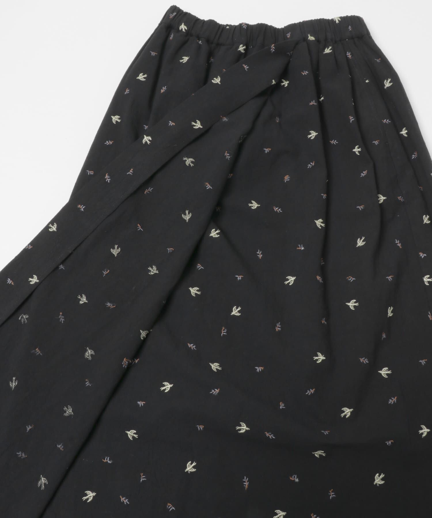 かぐれ「ツバメ刺繍ラップスカート」|スカート|