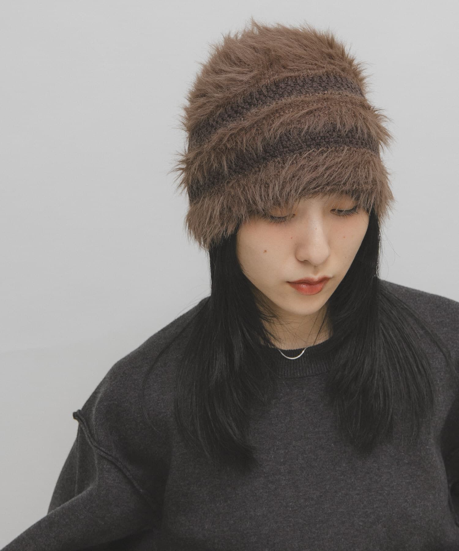  「ラインデザインシャギーニットビーニー」|ニット帽|