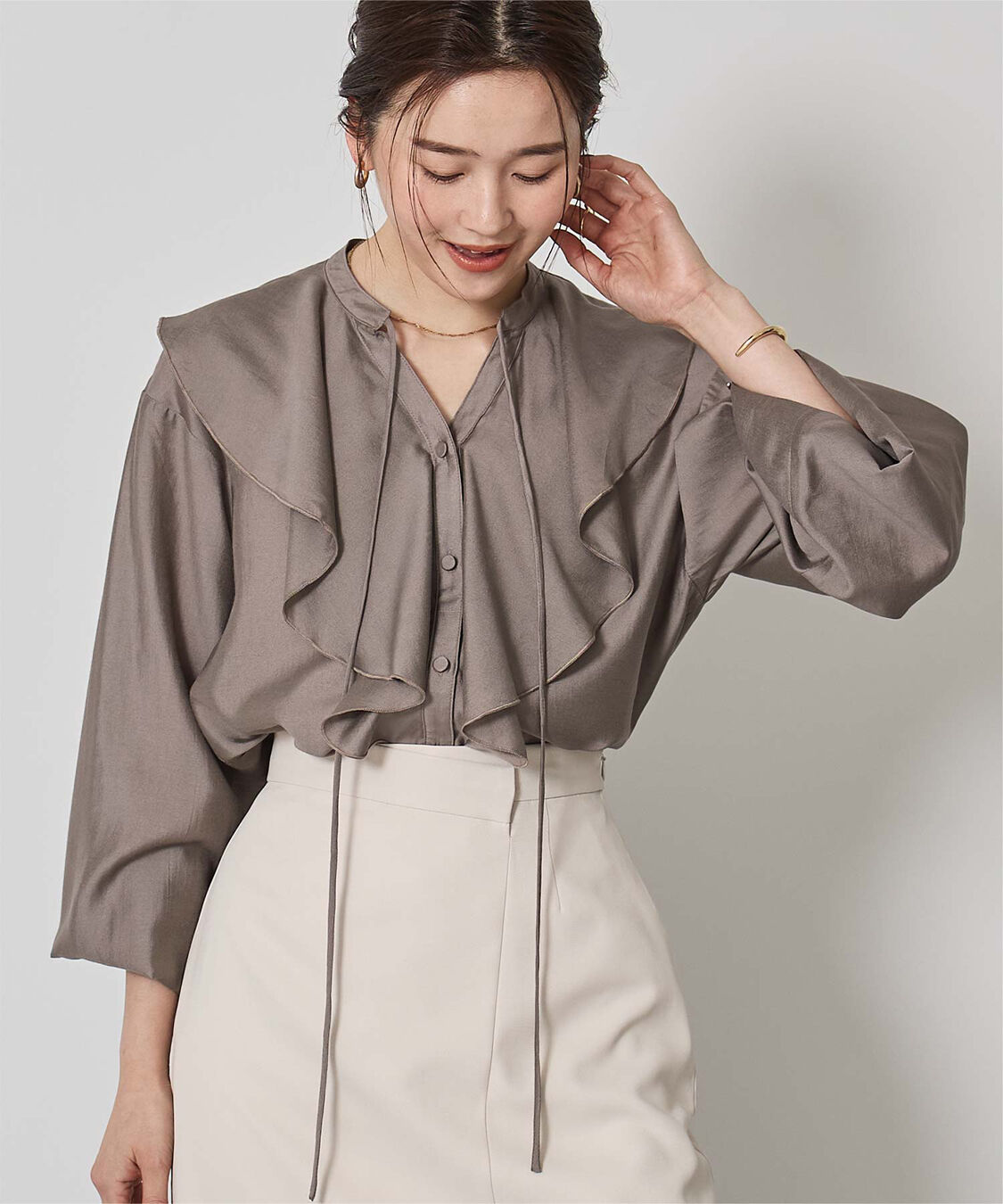 ur's「ラッフルデザインブラウス」|シャツ・ブラウス|