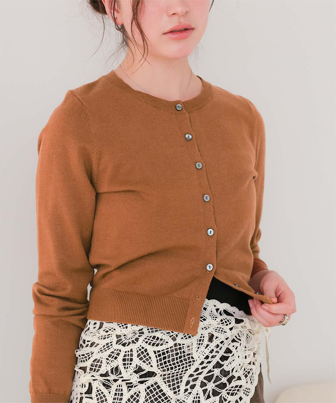 titivate「クルーネックニットカーディガン/トップス」|ニット・セーター|