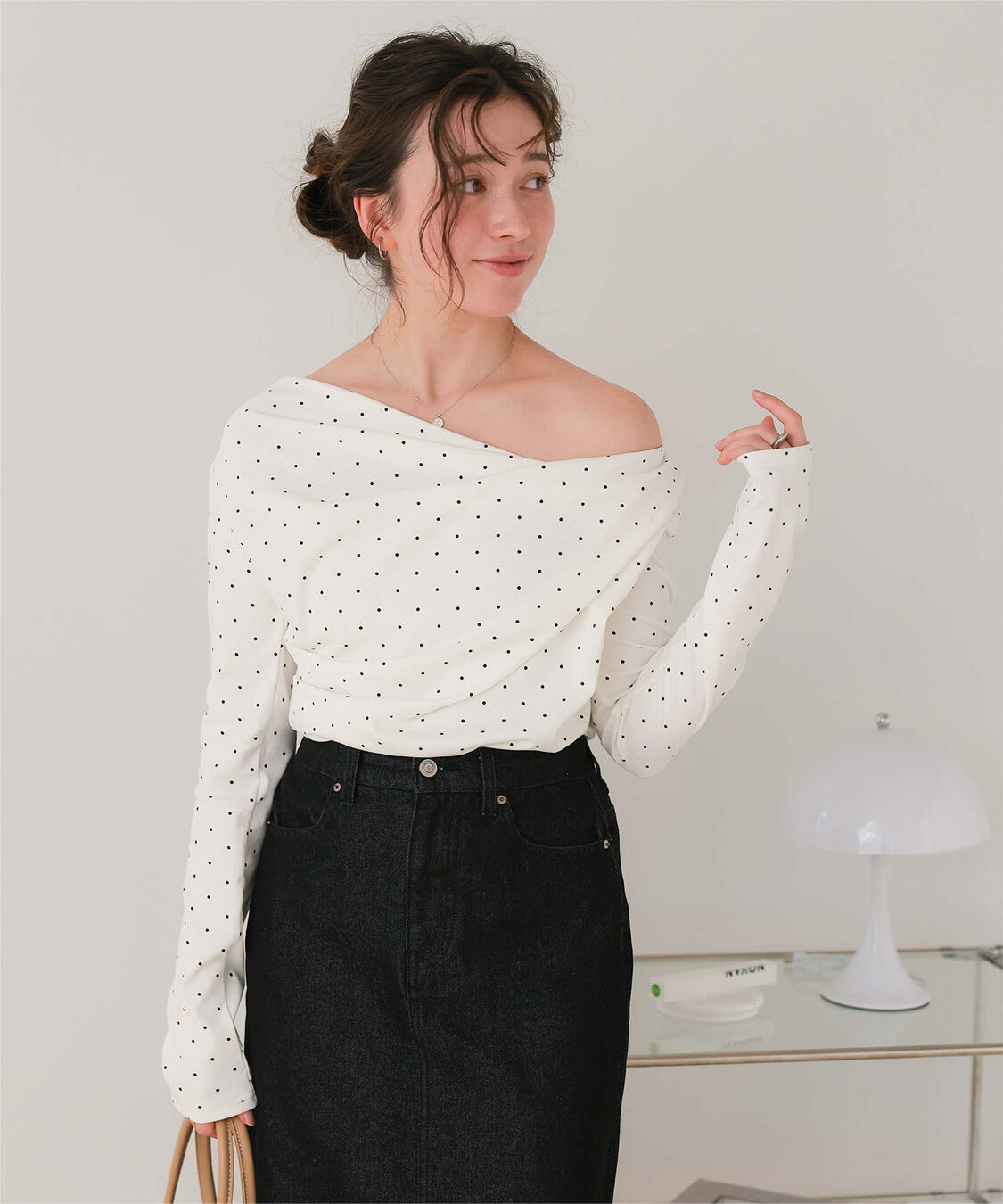 titivate「オフショルダーロングスリーブTシャツ」|Tシャツ・カットソー|