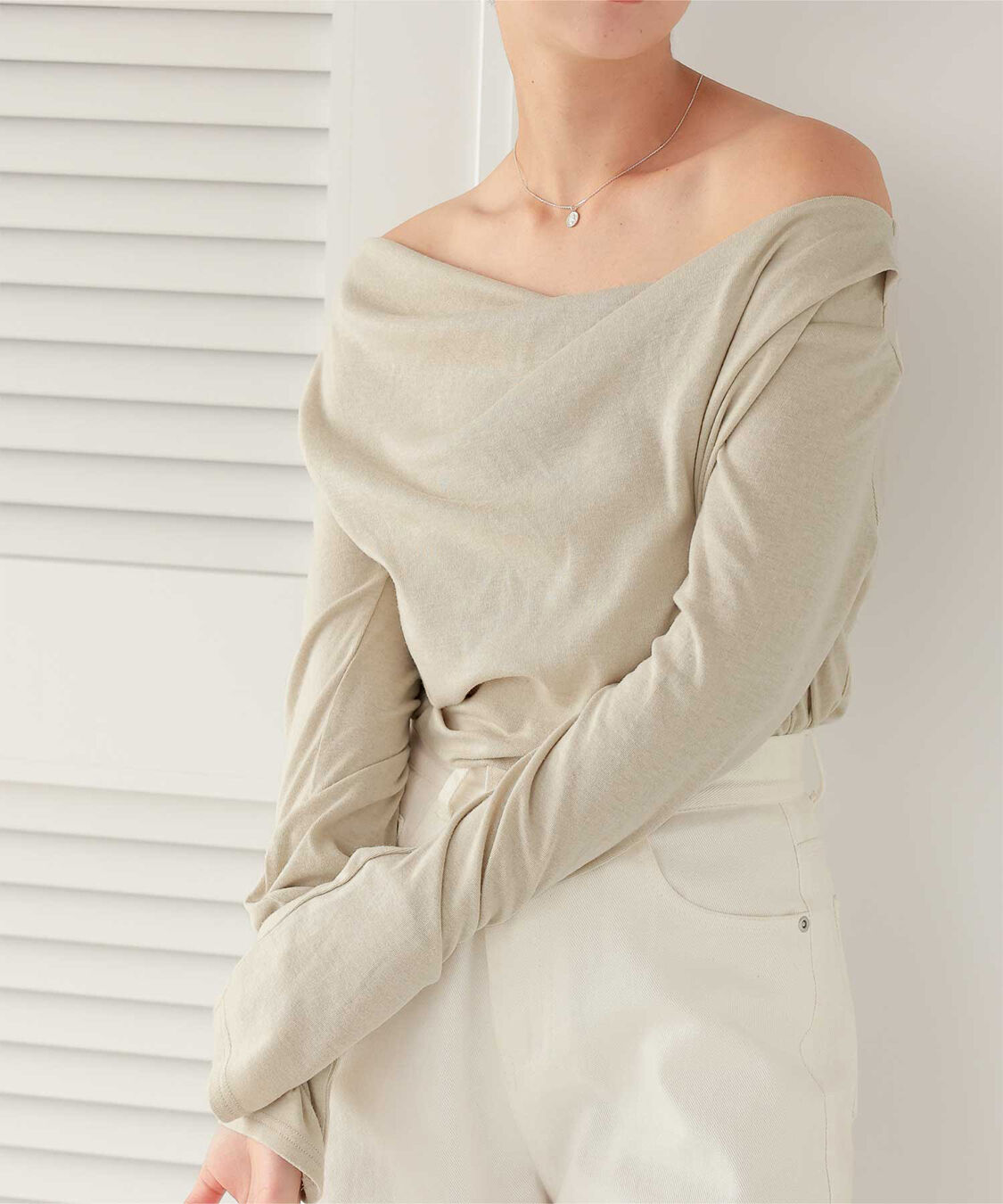 titivate「オフショルダーロングスリーブTシャツ」|Tシャツ・カットソー|