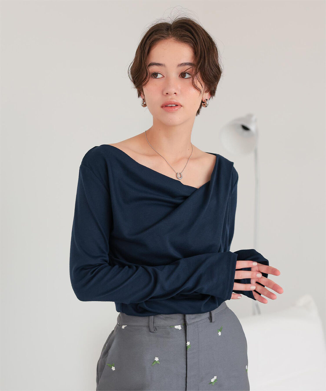 titivate「オフショルダーロングスリーブTシャツ」|Tシャツ・カットソー|