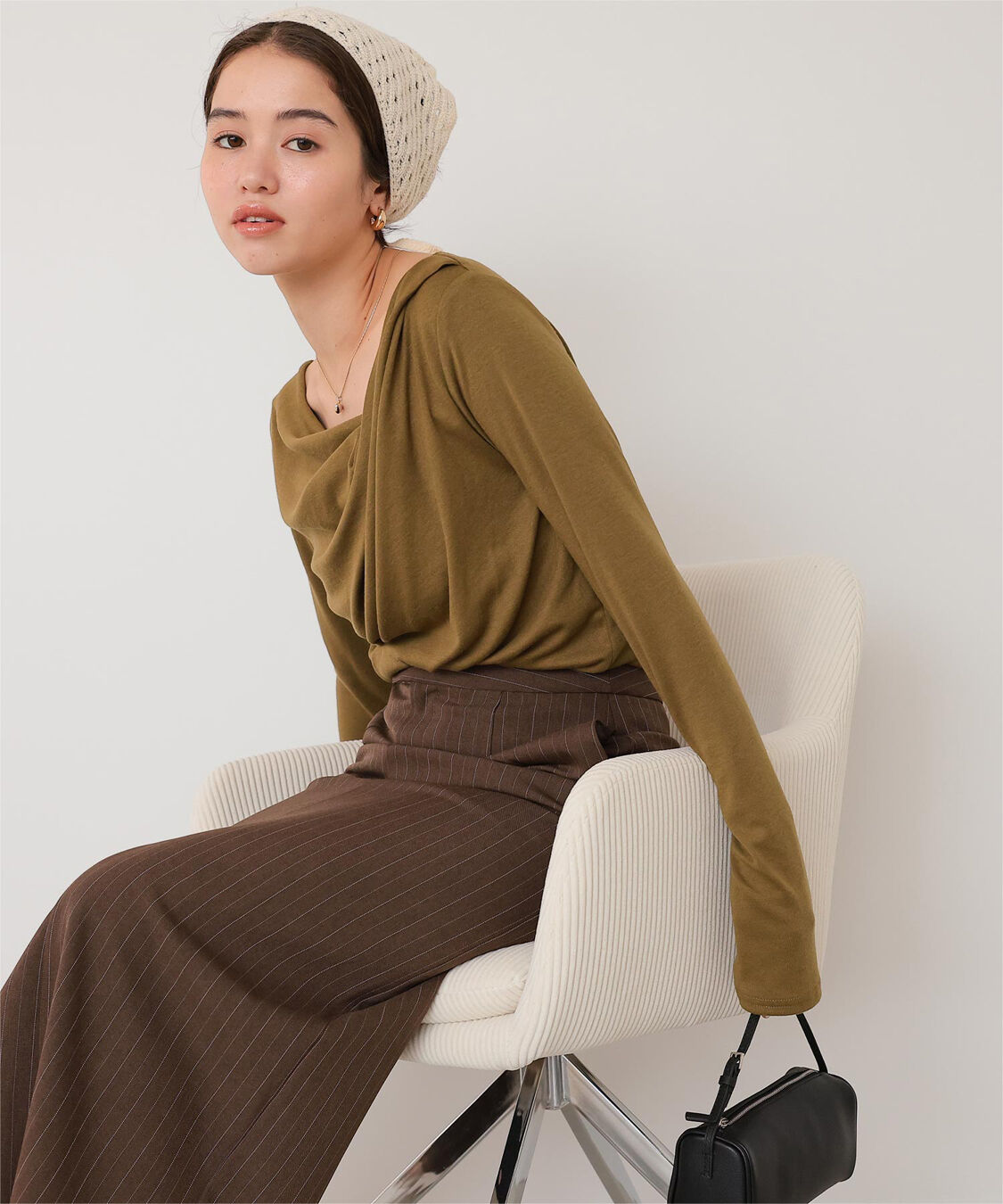 titivate「オフショルダーロングスリーブTシャツ」|Tシャツ・カットソー|