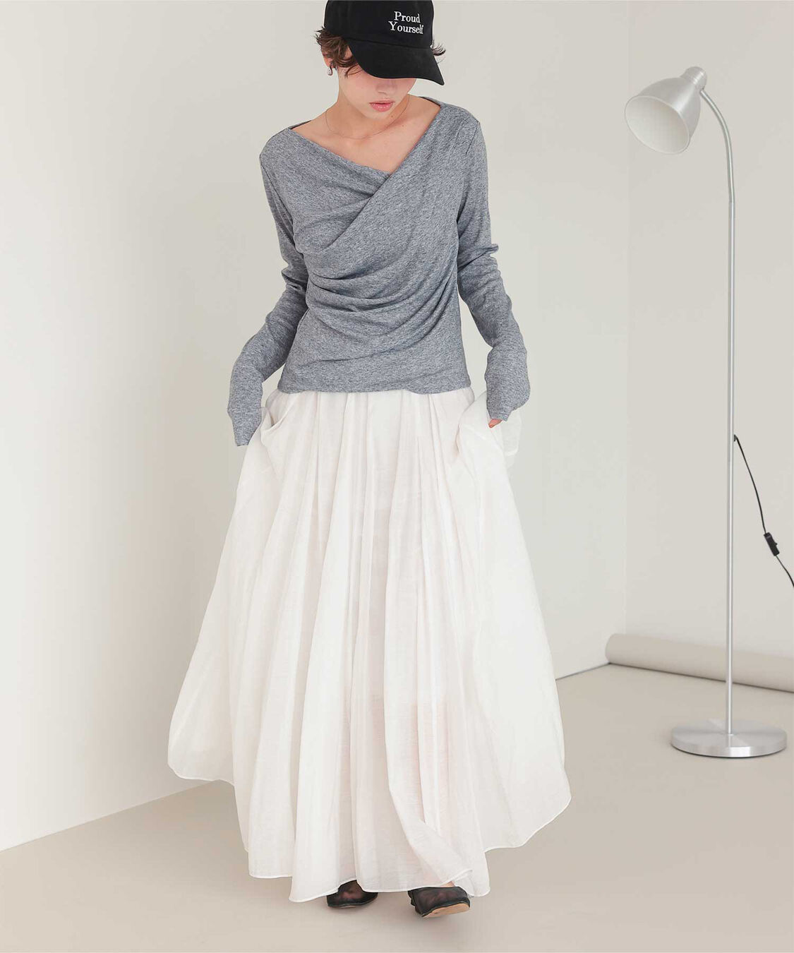 titivate「オフショルダーロングスリーブTシャツ」|Tシャツ・カットソー|