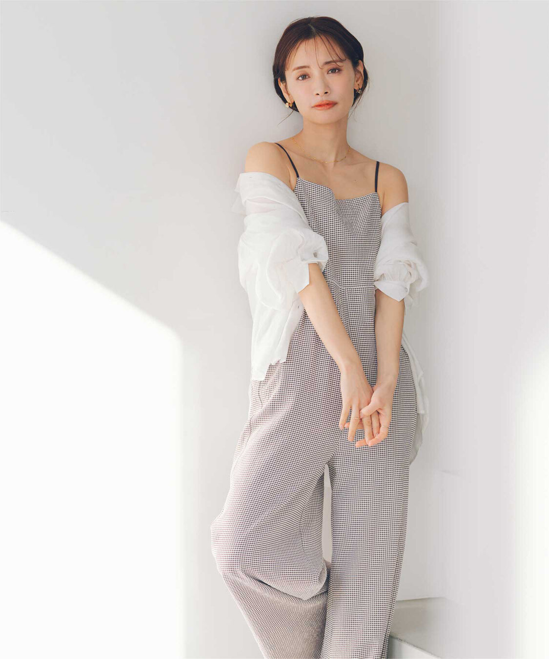 titivate「【赤埴奈津子さんS/Sコラボアイテム】バックデザインルーズキャミソールオールインワン」|オールインワン|ダークブラウン