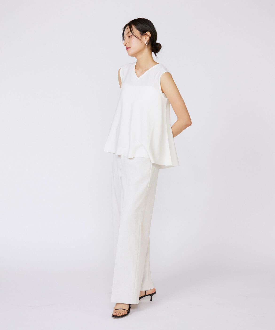 INED「Aラインニットプルオーバー」|ニット・セーター|