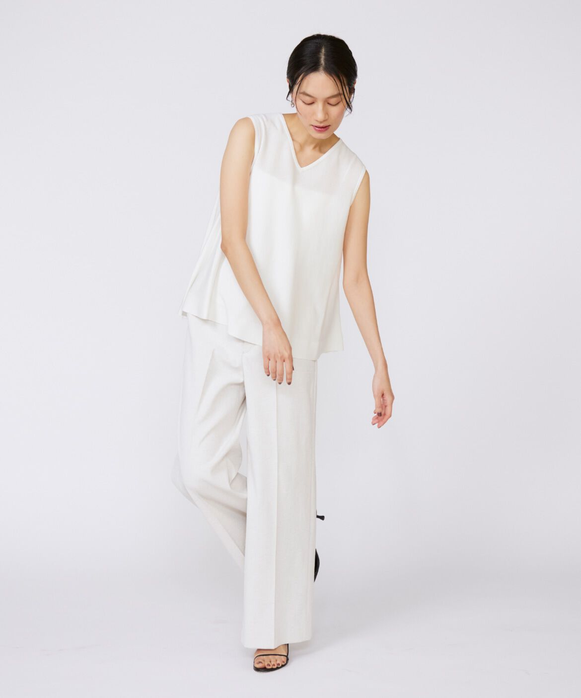 INED「Aラインニットプルオーバー」|ニット・セーター|