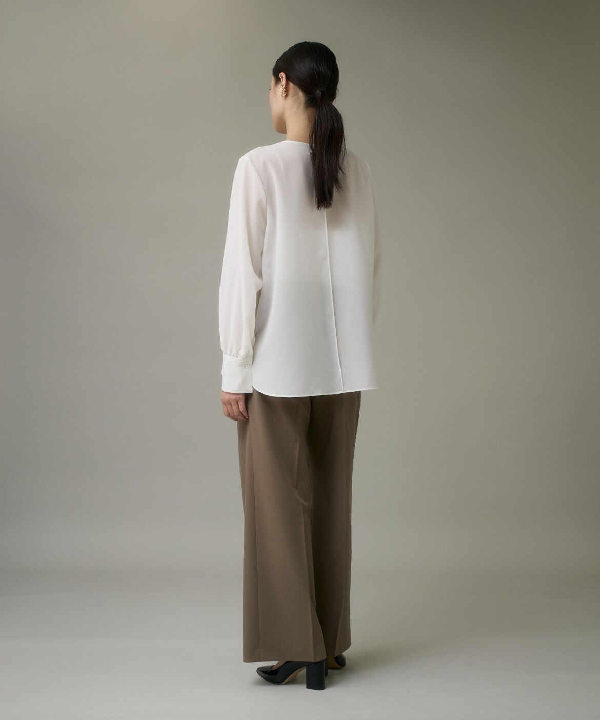 DAY by DAY it&rsquo;s international「シアーノーカラーブラウス」|シャツ・ブラウス|