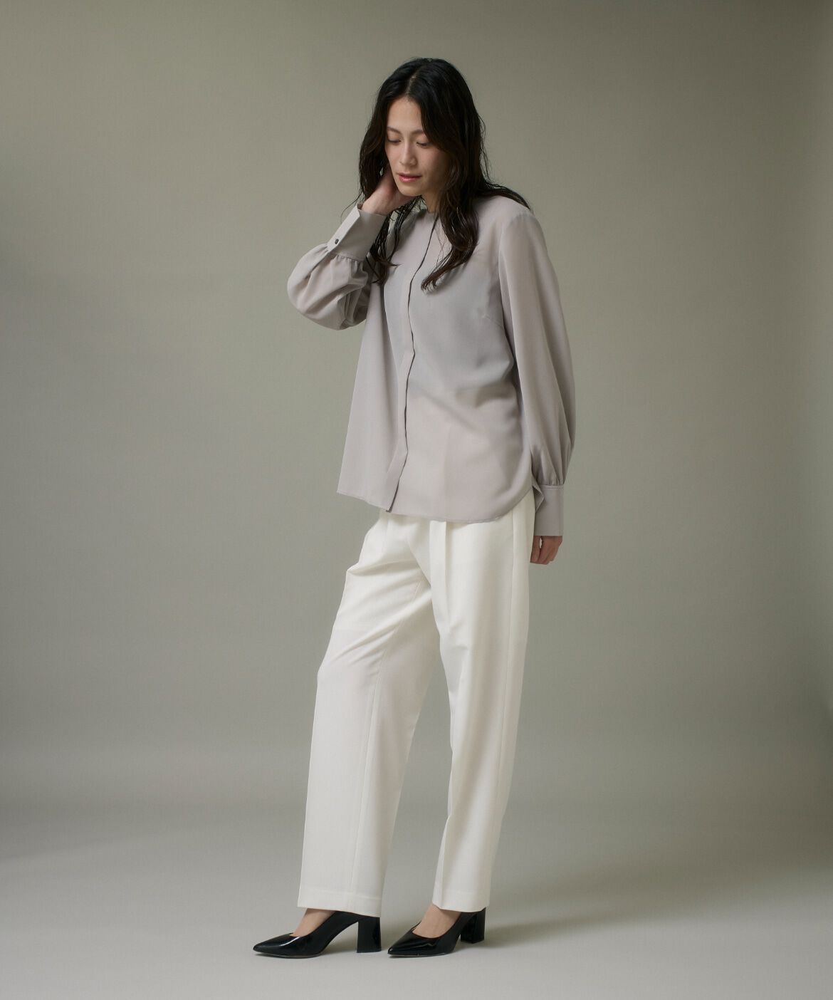 DAY by DAY it&rsquo;s international「シアーノーカラーブラウス」|シャツ・ブラウス|