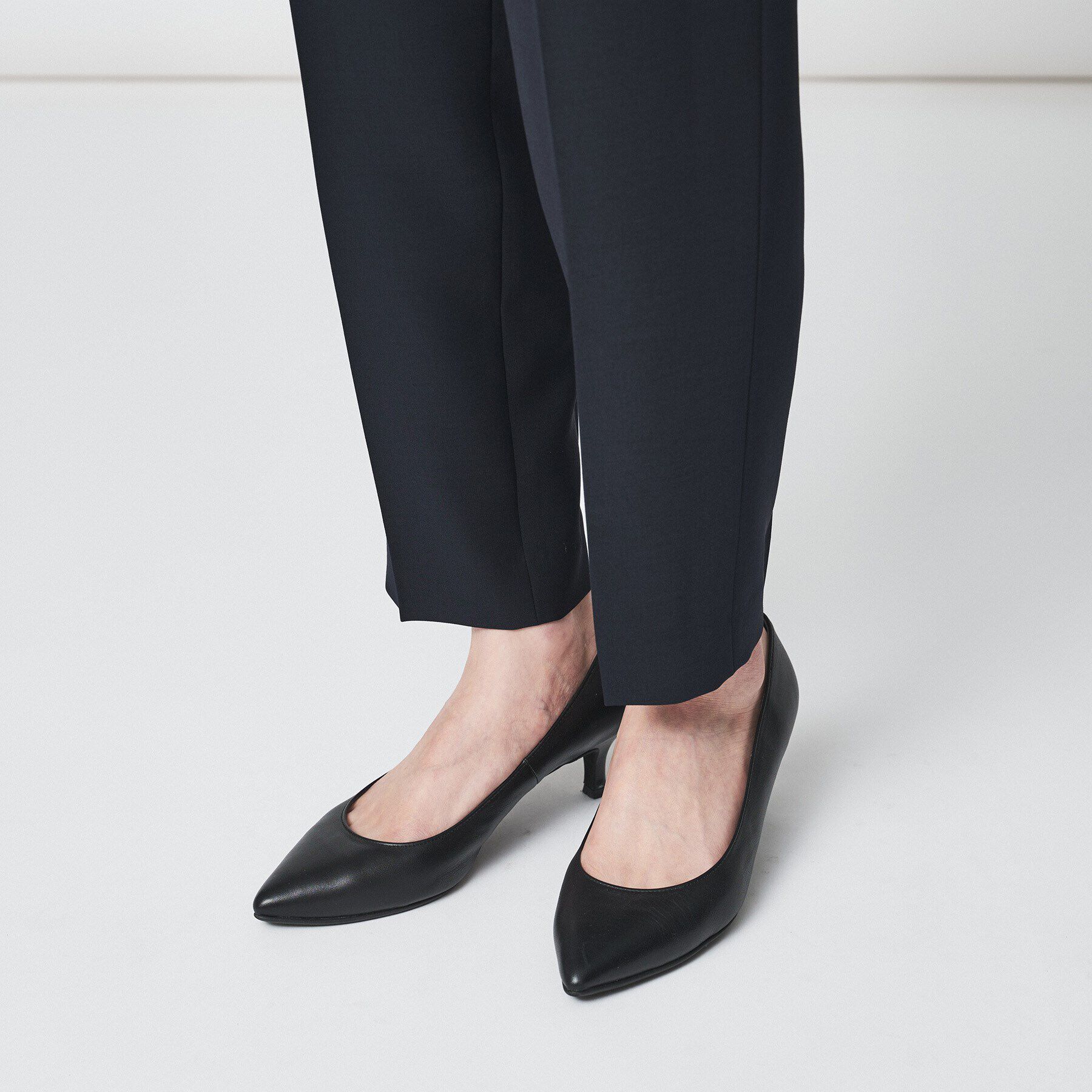 UNTITLED「【通勤スーツ/入卒/セレモニー】ライトウェイト テーパードパンツ」|その他|