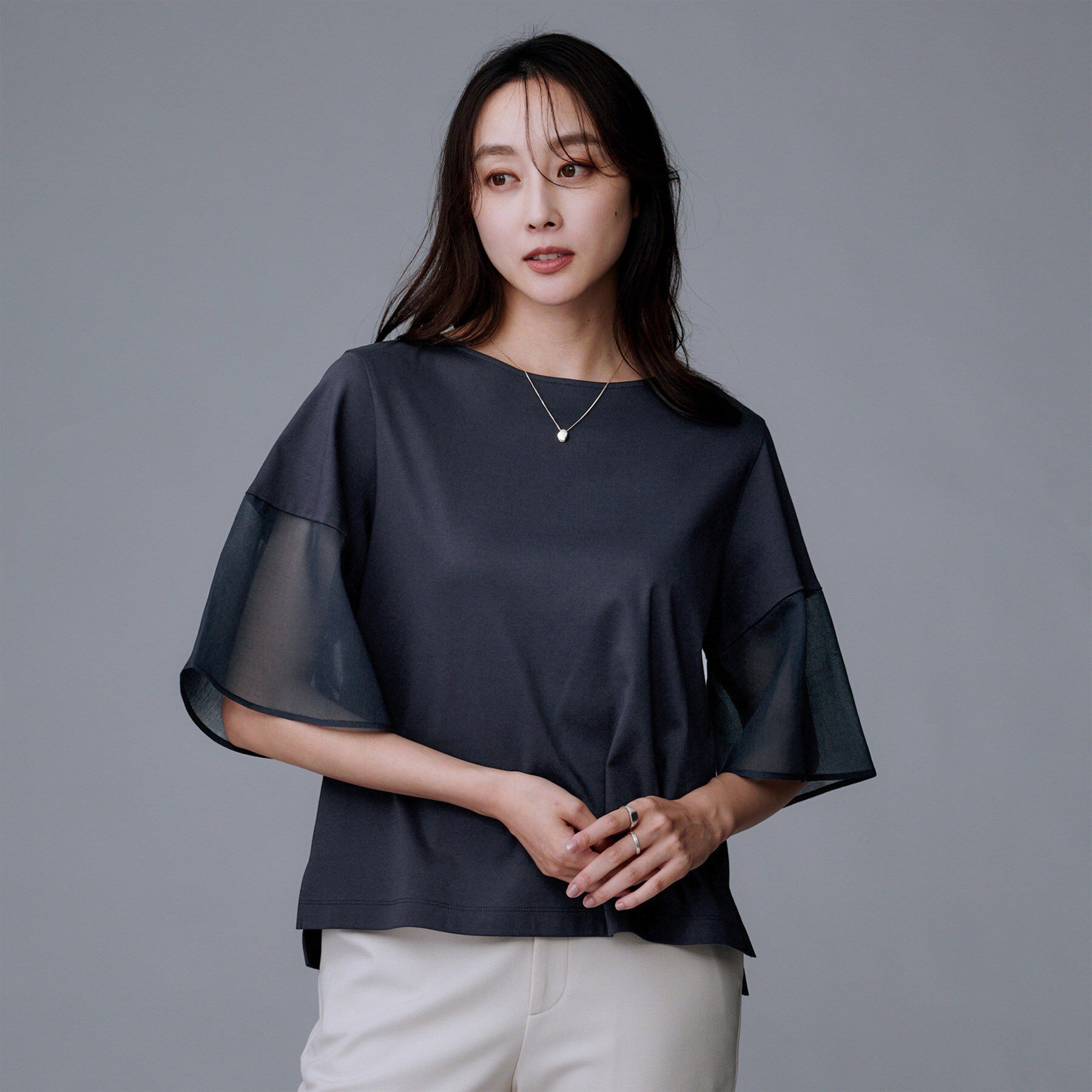 UNTITLED「【洗える/五分袖】シアースリーブ プルオーバー」|Tシャツ・カットソー|ネイビー(094)