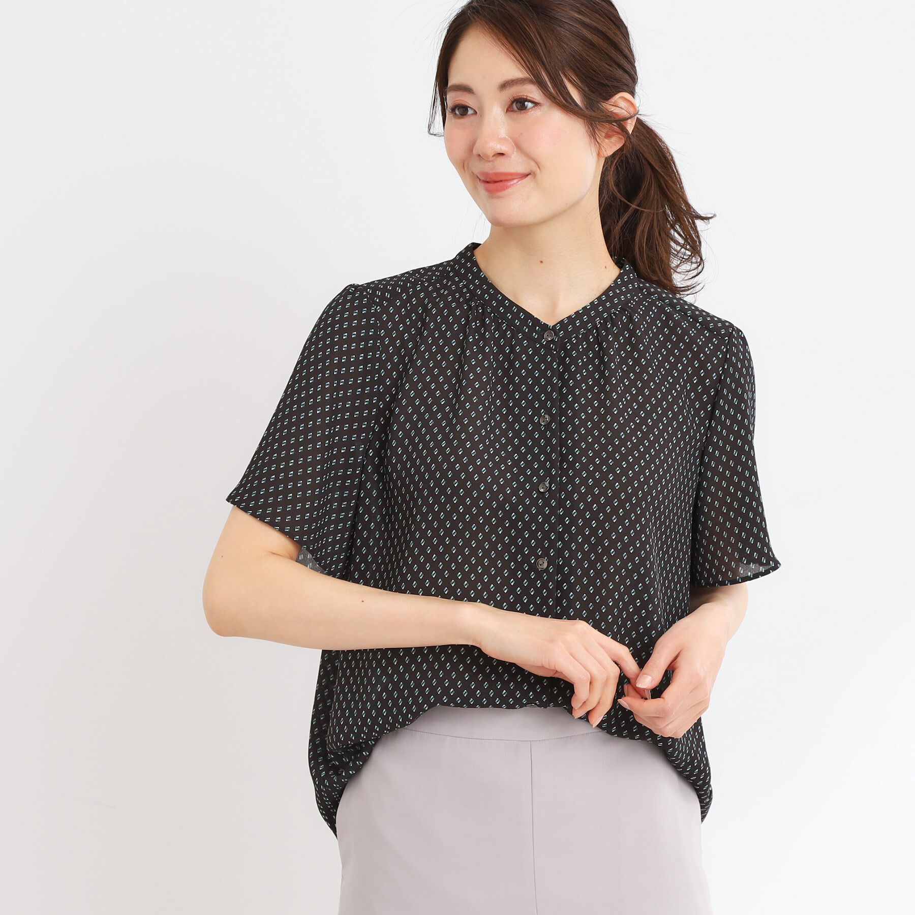 Reflect「【マシンウォッシュ可】五分袖コツキプリントブラウス」|シャツ・ブラウス|ネイビー(194)