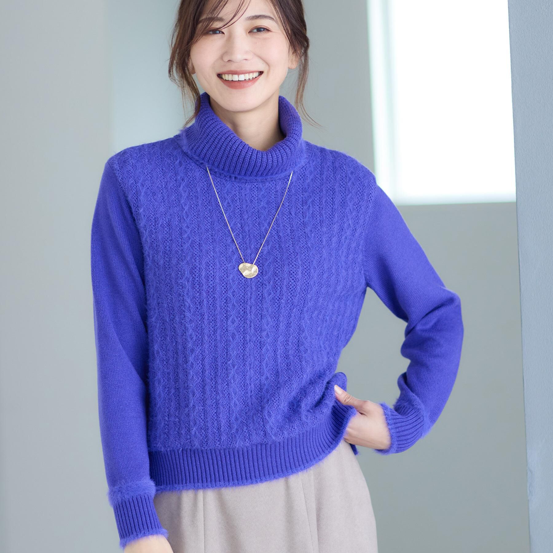 Reflect「【ほんのりラメ感◎】ふわふわフェザーヤーンハイネックニット」|ニット・セーター|パープル(082)