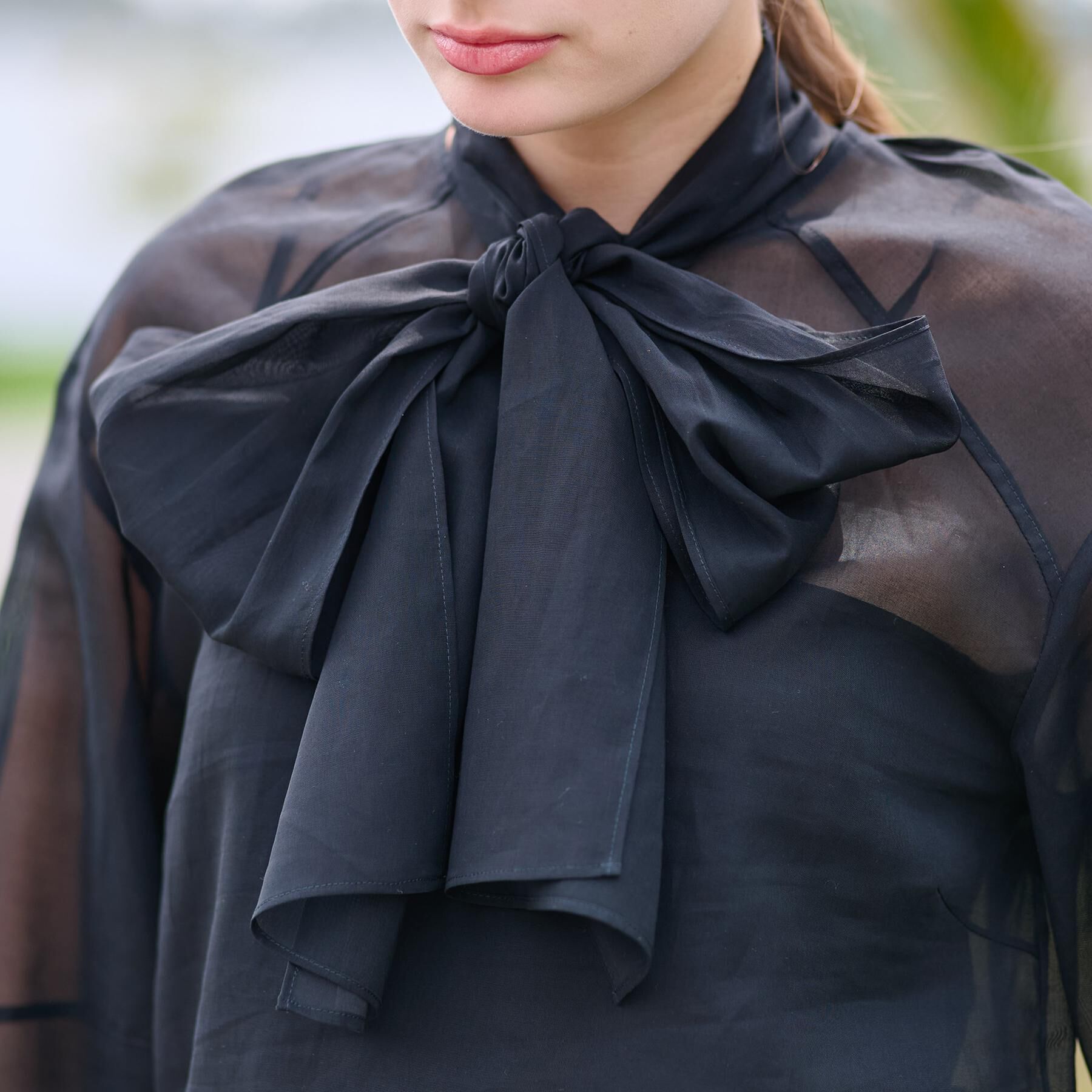 DRESSTERIOR「【2WAY/清涼感】袖ボリュームシア―ボウタイブラウス」|シャツ・ブラウス|