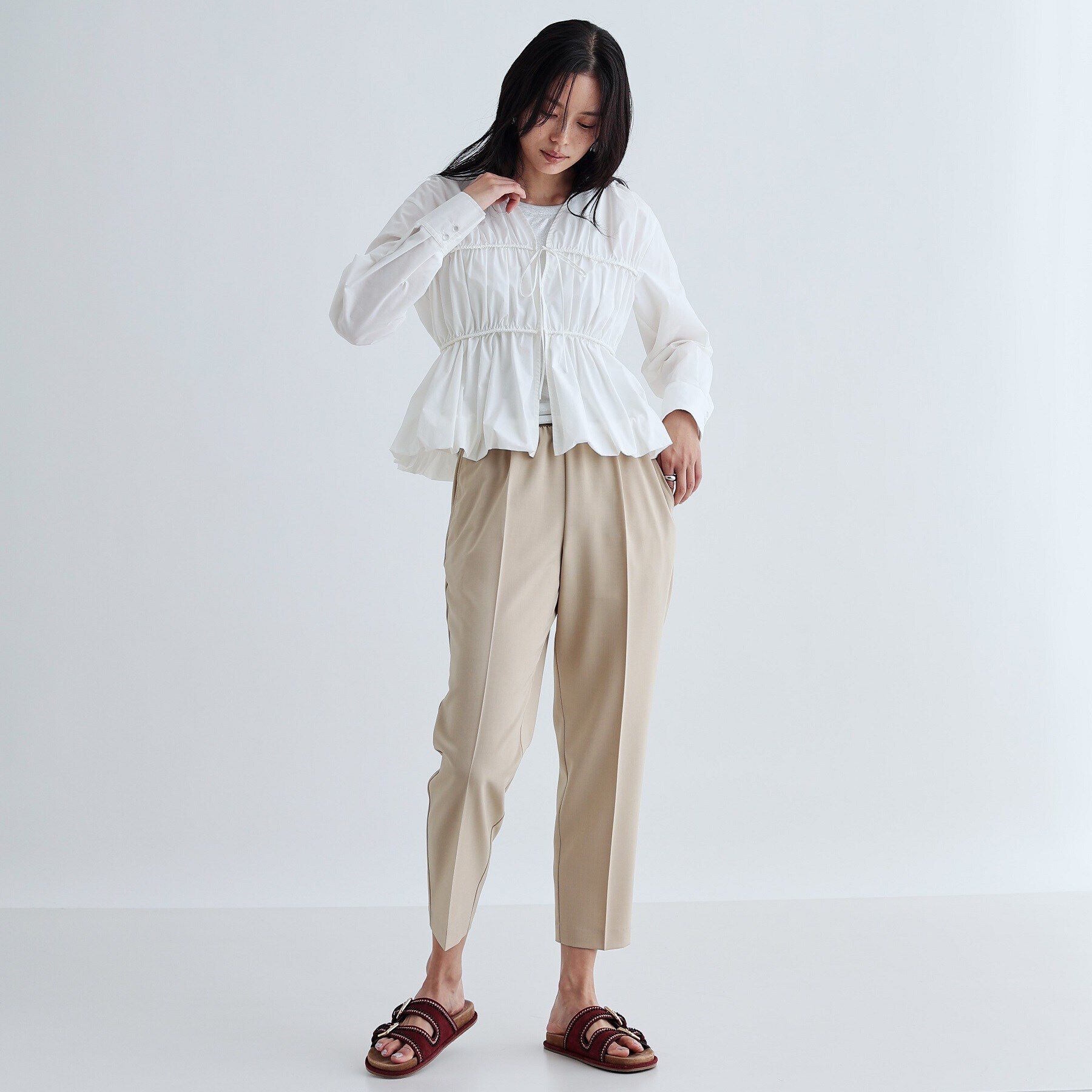 GALLEST「シャーリングギャザーブラウス【フロントボタン/前開き】」|シャツ・ブラウス|