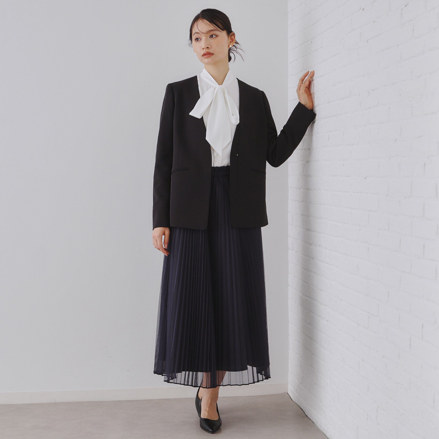 OPAQUE.CLIP「《通勤・セレモニー/セットアップ対応》Vネックジャケット/ダブルクロス【洗濯機洗い可】」|ノーカラージャケット|