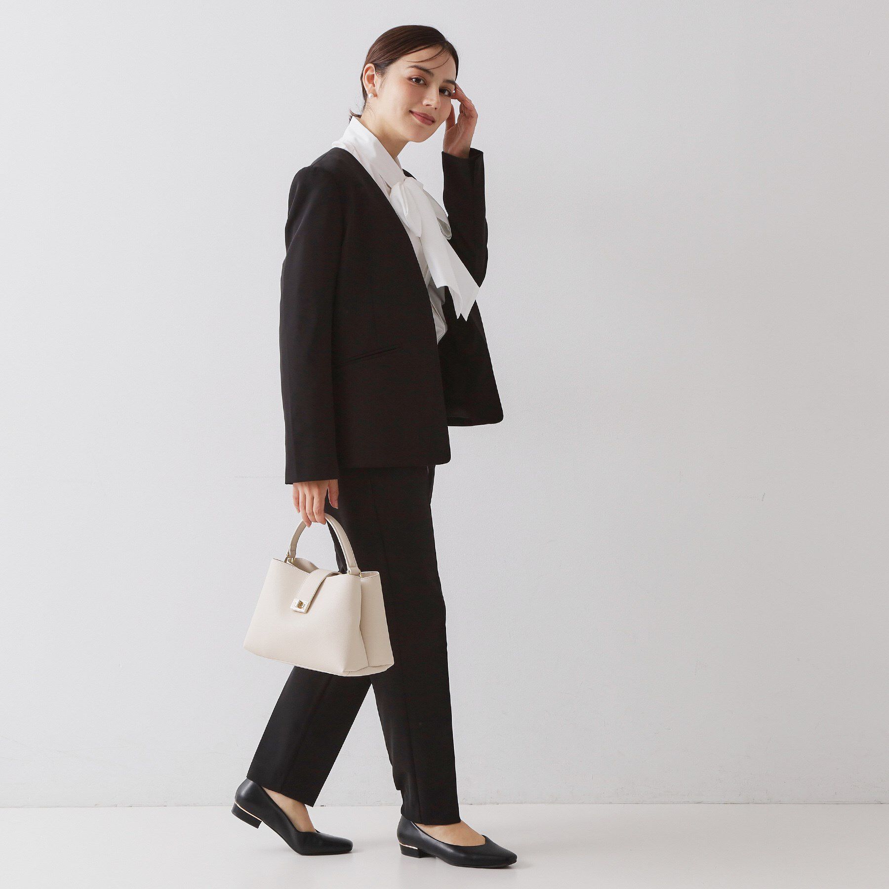 OPAQUE.CLIP「≪通勤・セレモニー/セットアップ対応≫ Vネックジャケット/ダブルクロス【洗濯機OK】」|ノーカラージャケット|