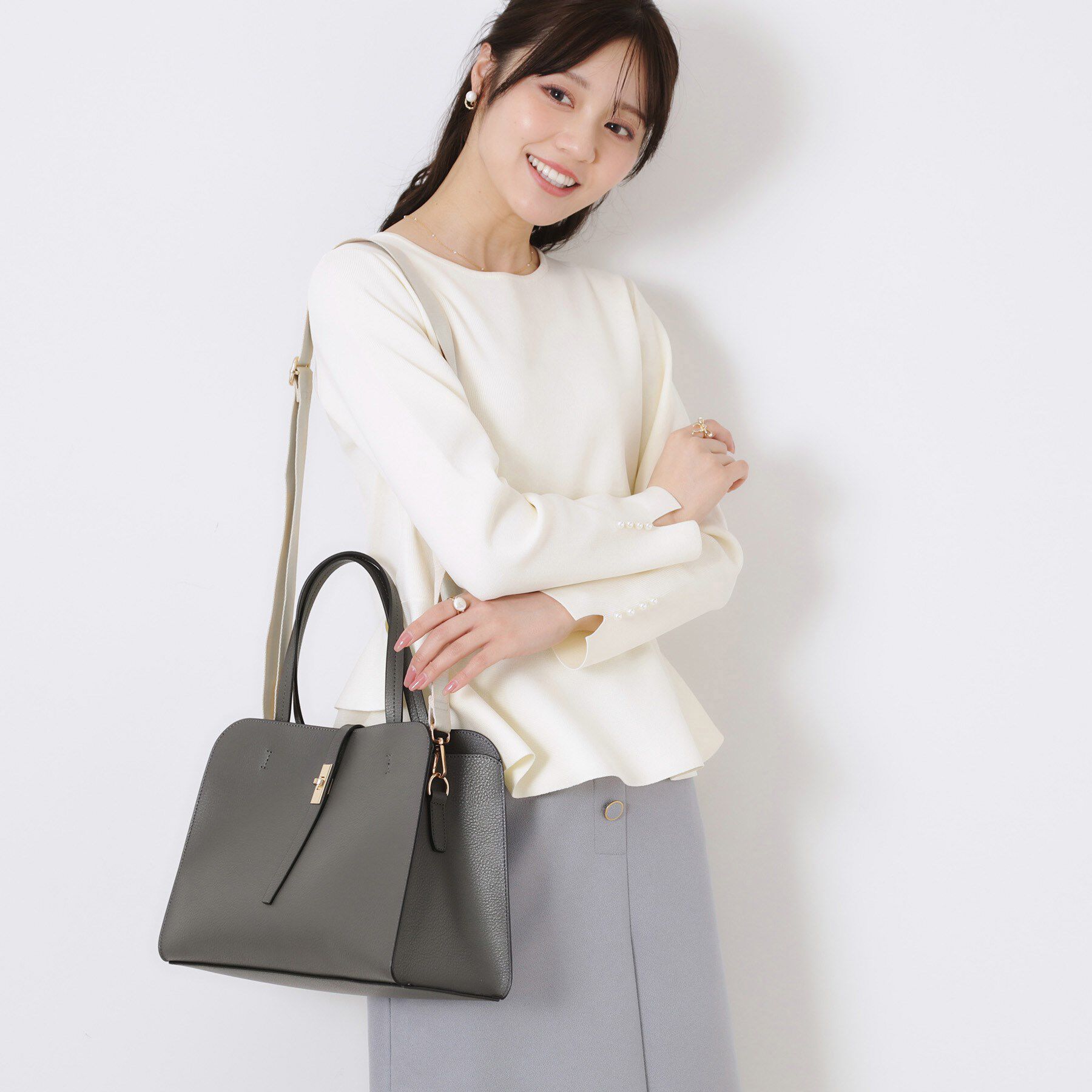 Couture broach「ゴールドパーツ2WAYバッグ」|ショルダー・メッセンジャー|