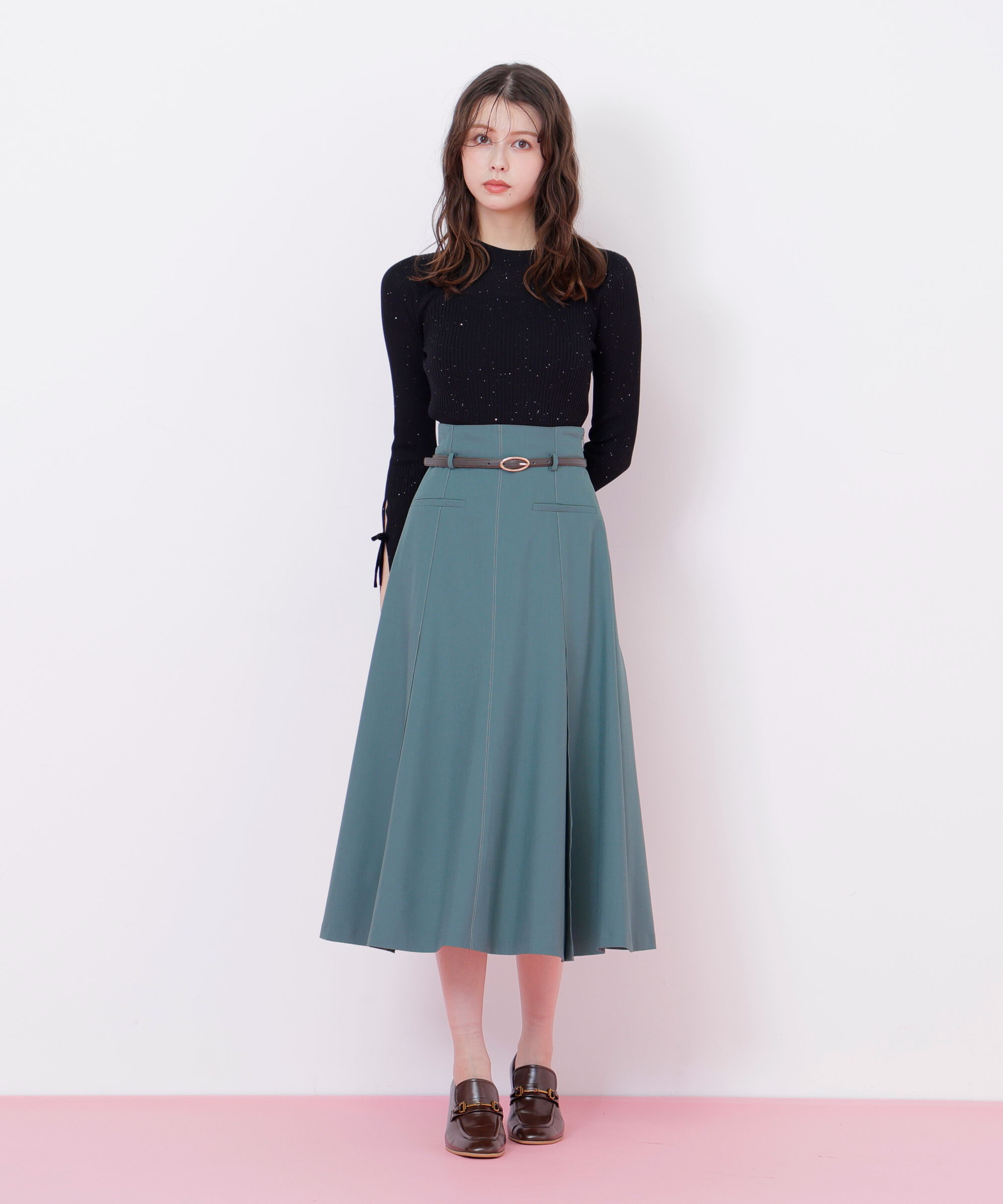  「細ベルト付きセミフレアスカート」|スカート|