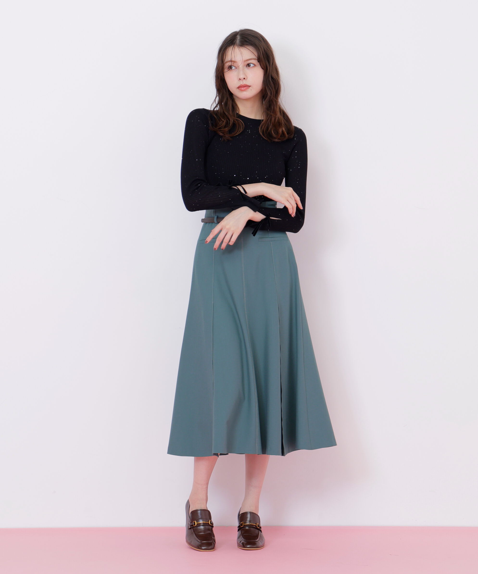  「細ベルト付きセミフレアスカート」|スカート|