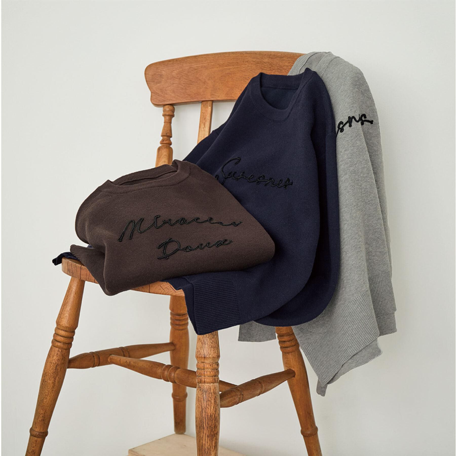 SHOO･LA･RUE「【洗濯機可/ちくちくしにくい】大人のための スウェットライク刺繍ロゴニット」|ニット・セーター|