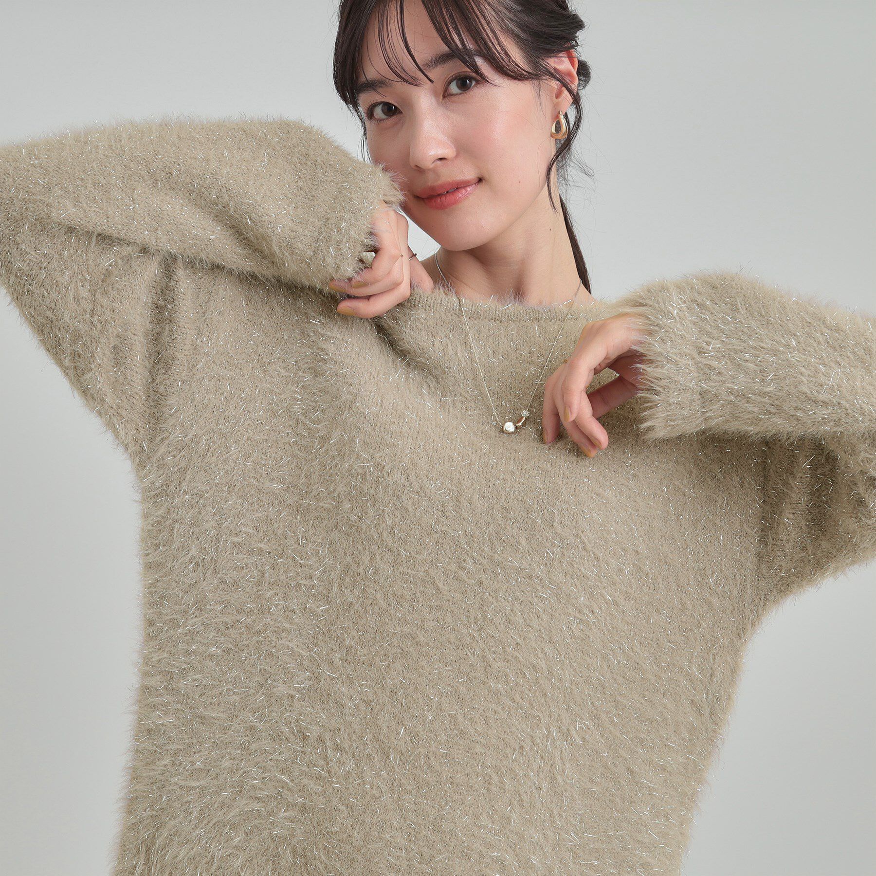 SHOO･LA･RUE「キラふわ ラメフェザー ドロストニット」|ニット・セーター|ベージュ(052)