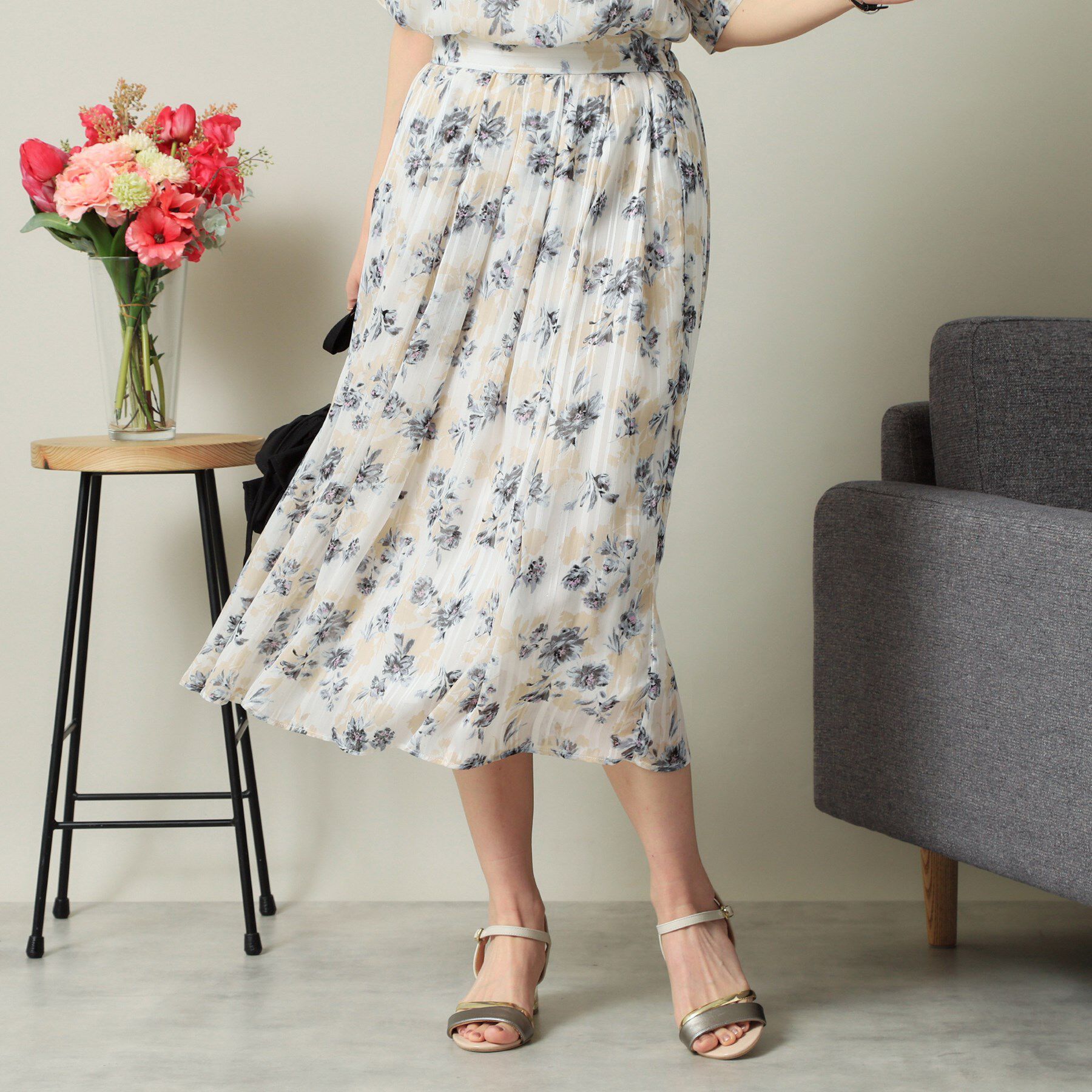 ITS&rsquo;DEMO「【ウエストゴム／手洗い可】ラメストライプ花柄スカート」|スカート|