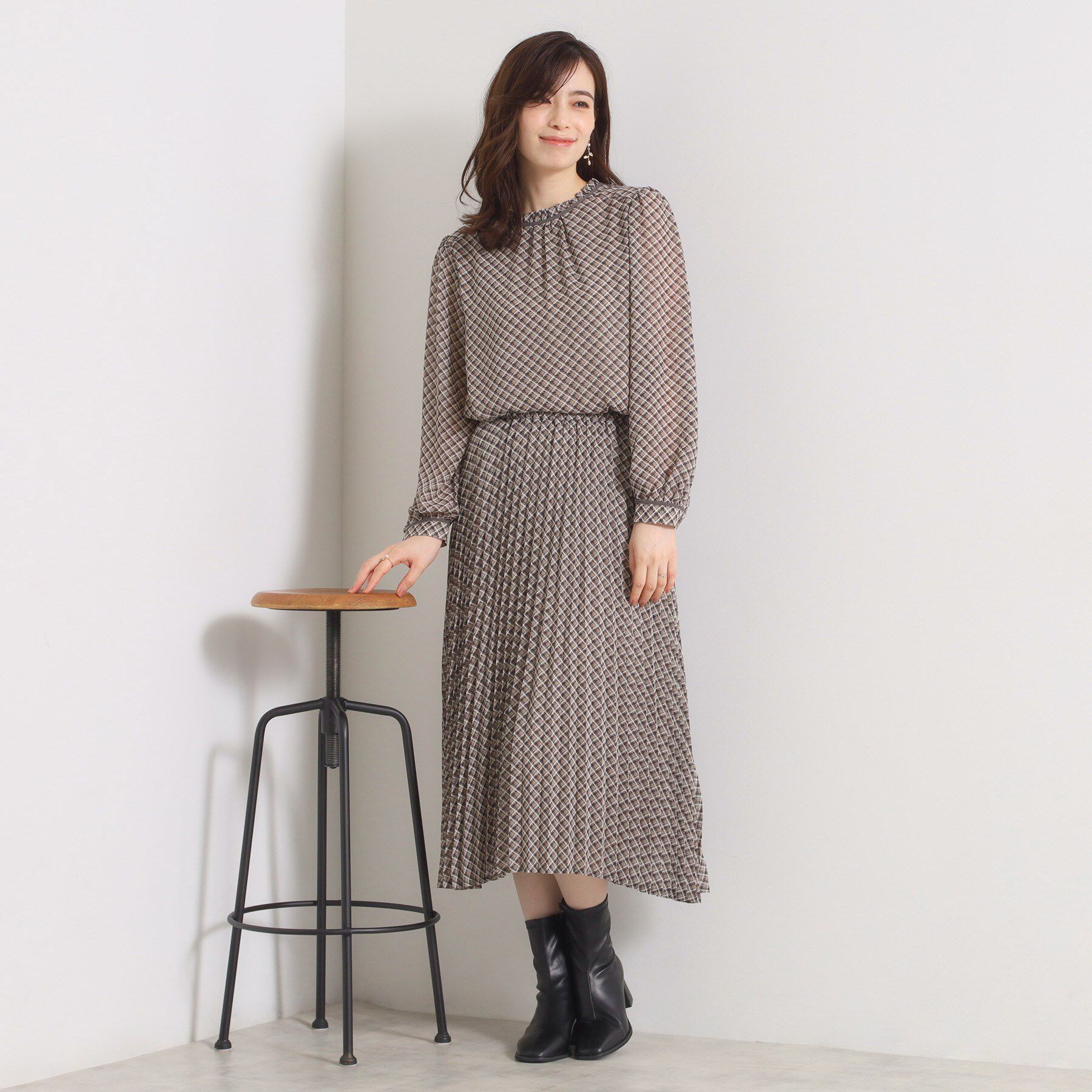 ITS&rsquo;DEMO「【手洗い可／セットアップ可】チェックスタンドフリルブラウス」|シャツ・ブラウス|