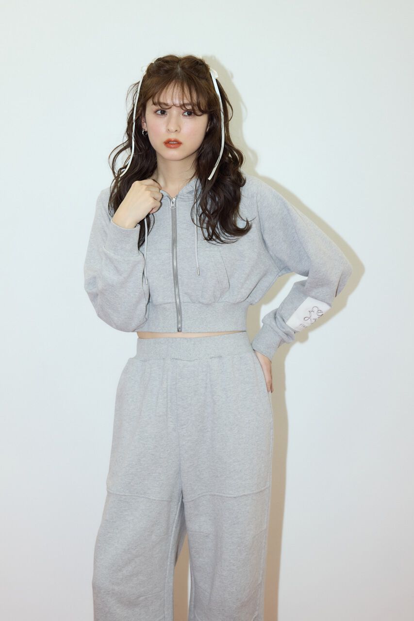 rienda「Rパッチ付きレディーススウェットトップス」|パーカー|