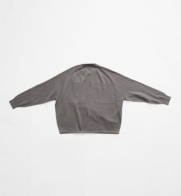 休日と詩「小さなポケットのニット」|ニット・セーター|