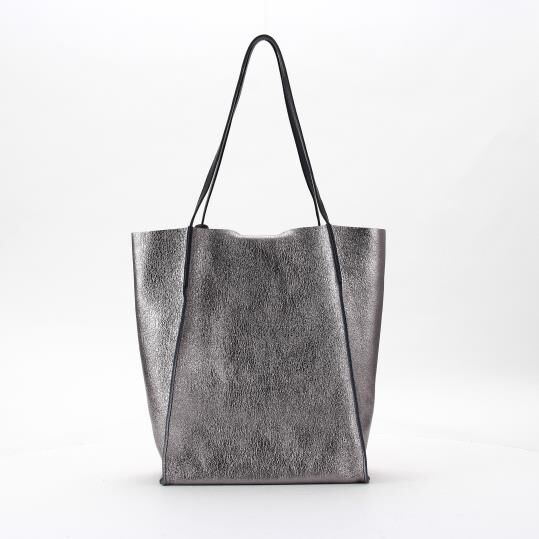 銀座かねまつ「RM25521　【本革】リバーシブルショルダーバッグ」|ショルダー・メッセンジャー|