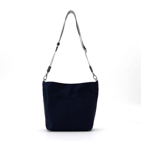 銀座かねまつ「RM25521　【本革】リバーシブルショルダーバッグ」|ショルダー・メッセンジャー|