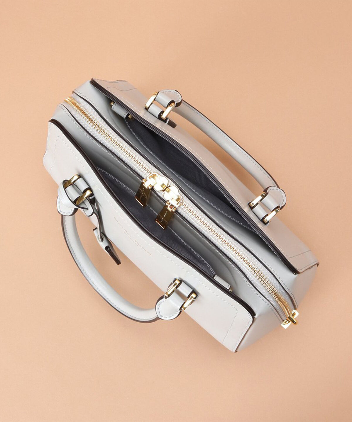 Samantha Thavasa「トラペズミニヨン ボストンバッグ 小サイズ」|ハンドバッグ|