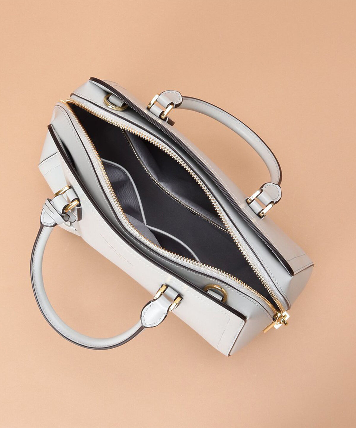 Samantha Thavasa「トラペズミニヨン ボストンバッグ 大サイズ」|ハンドバッグ|