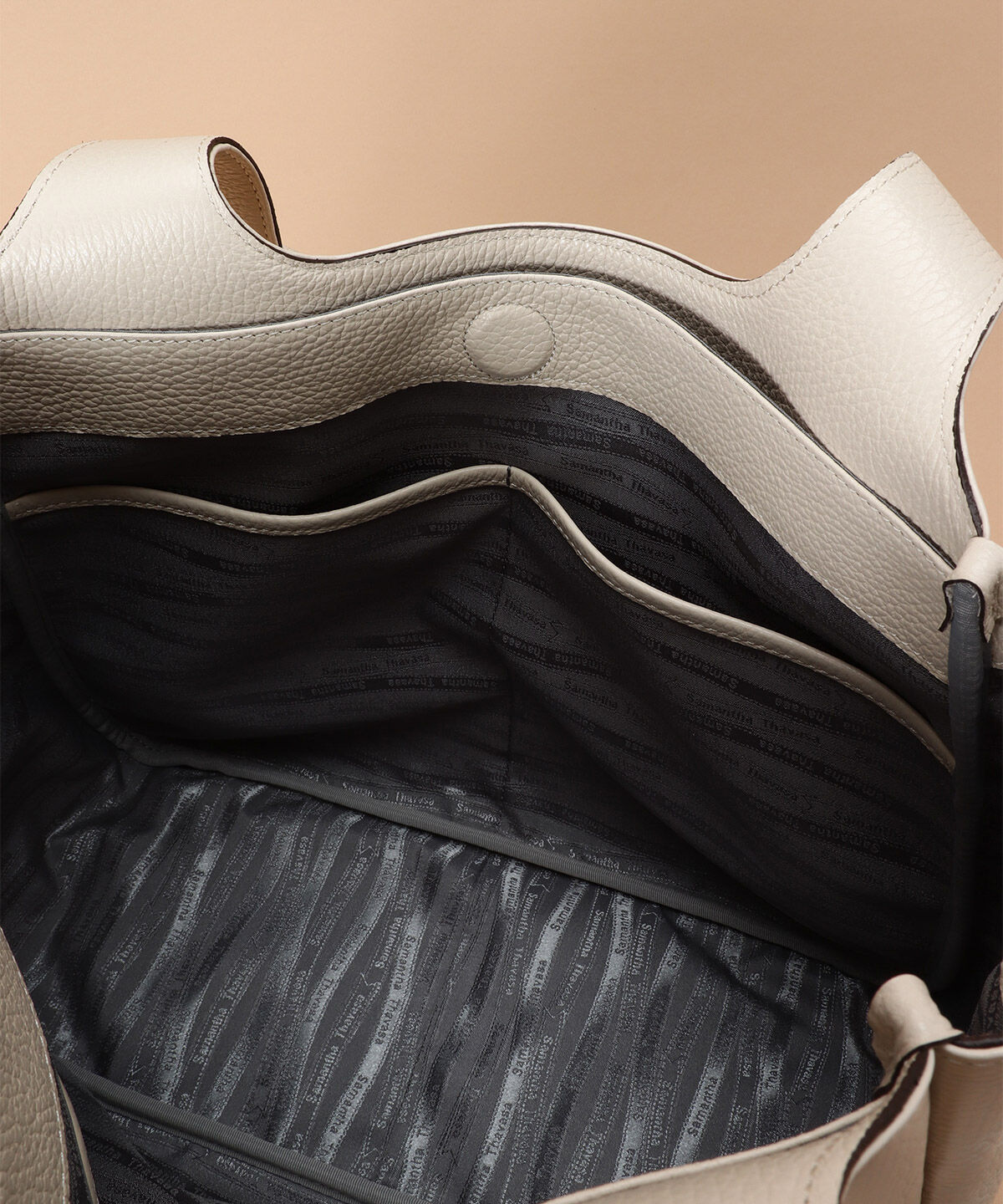 Samantha Thavasa「イタリアンシュリンクレザーバッグ 大サイズ」|ハンドバッグ|