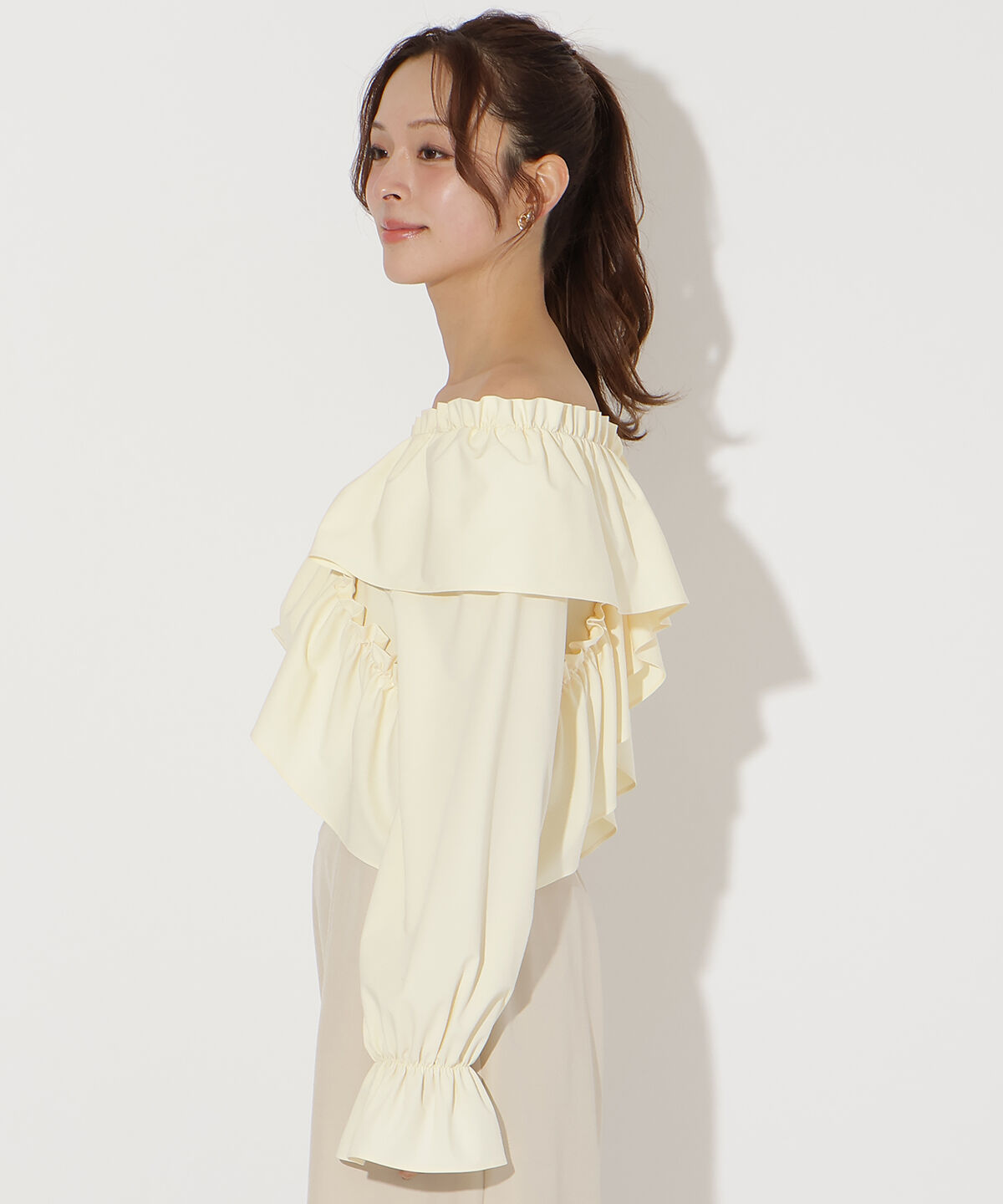 アンドクチュール「フリルクロスブラウス」|シャツ・ブラウス|