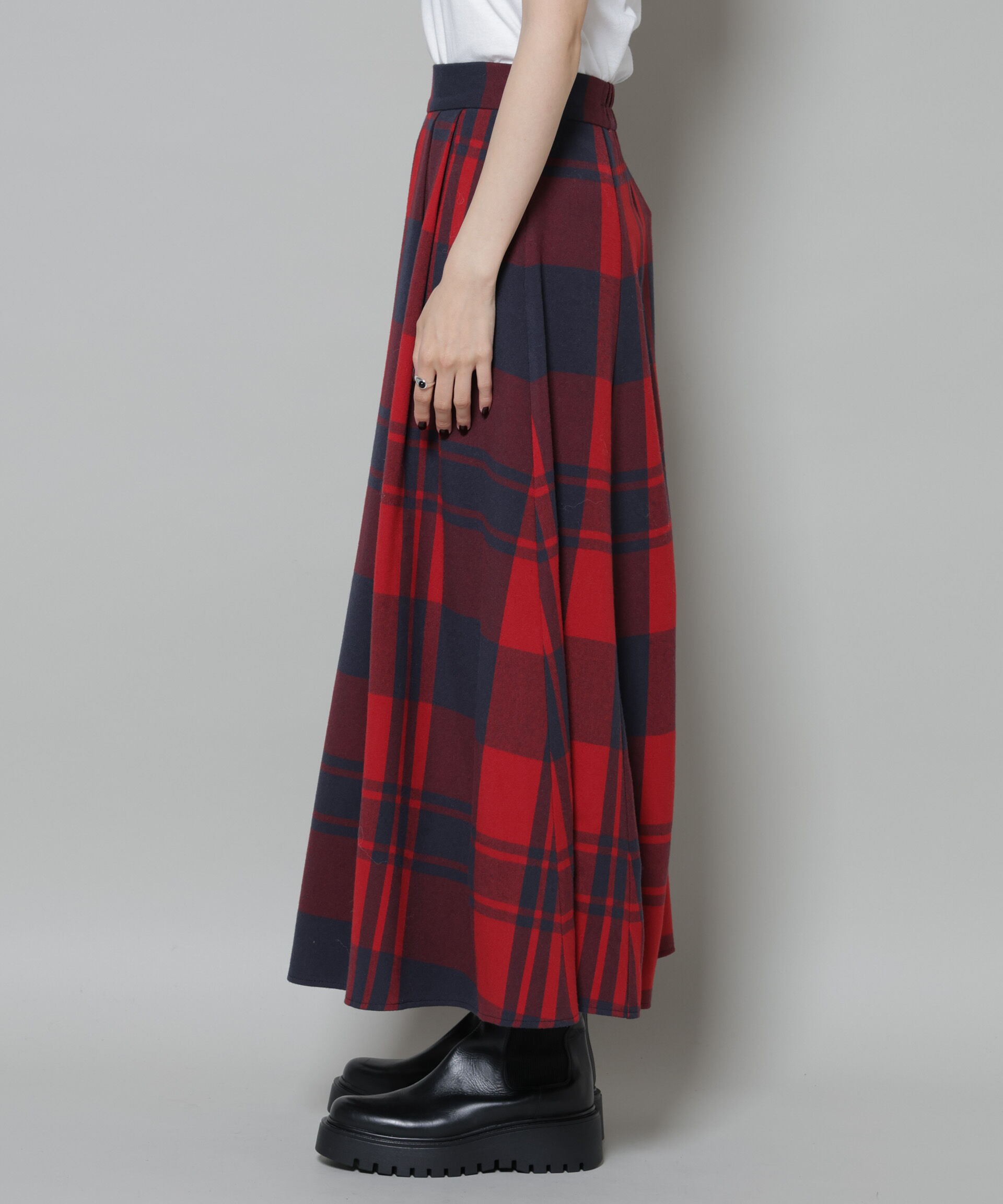 nano･universe「起毛チェックタックフレアスカート」|スカート|