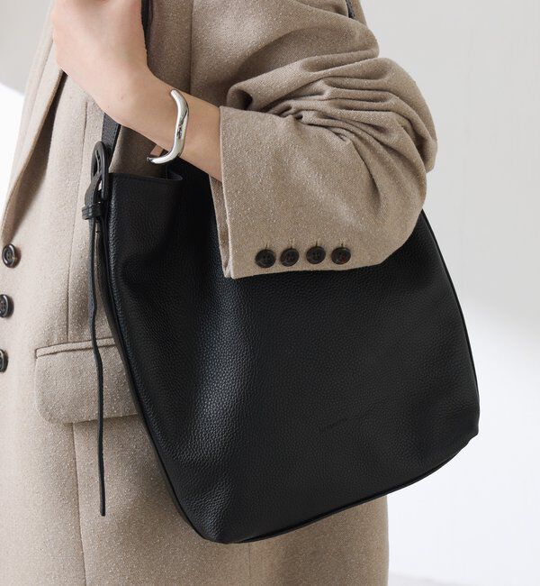  「【PAPILLONNER/パピヨネ】レザーワンハンドルバッグ」|トートバッグ|ブラック