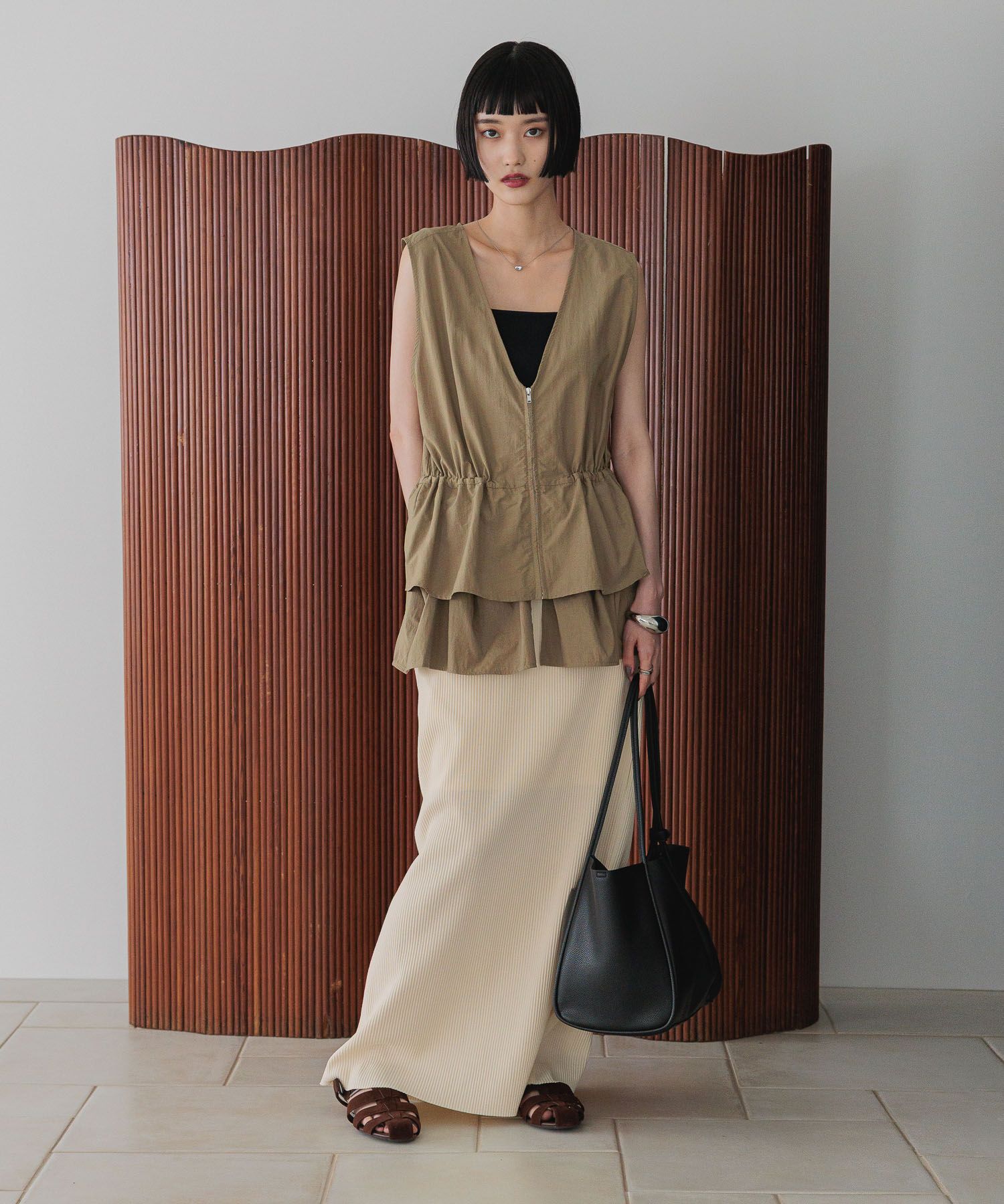 LOWRYS FARM「マルチＷＡＹフリルベスト」|ダウンベスト・ベスト|