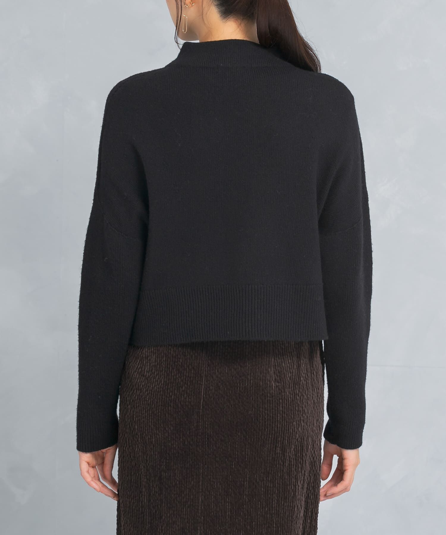 URBAN RESEARCH ROSSO「ショートハイネックホールニット」|ニット・セーター|