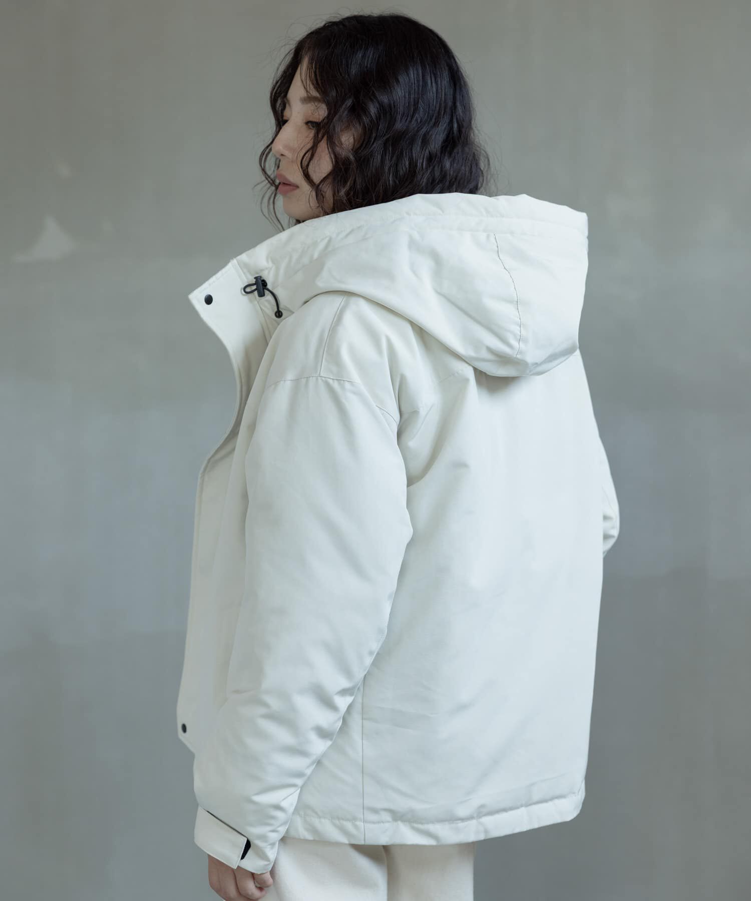 URBAN RESEARCH サニーレーベル　フーディーダウンジャケット　今季 URBAN RESEARCH Sonny Label（アーバンリサーチサニーレーベル）の