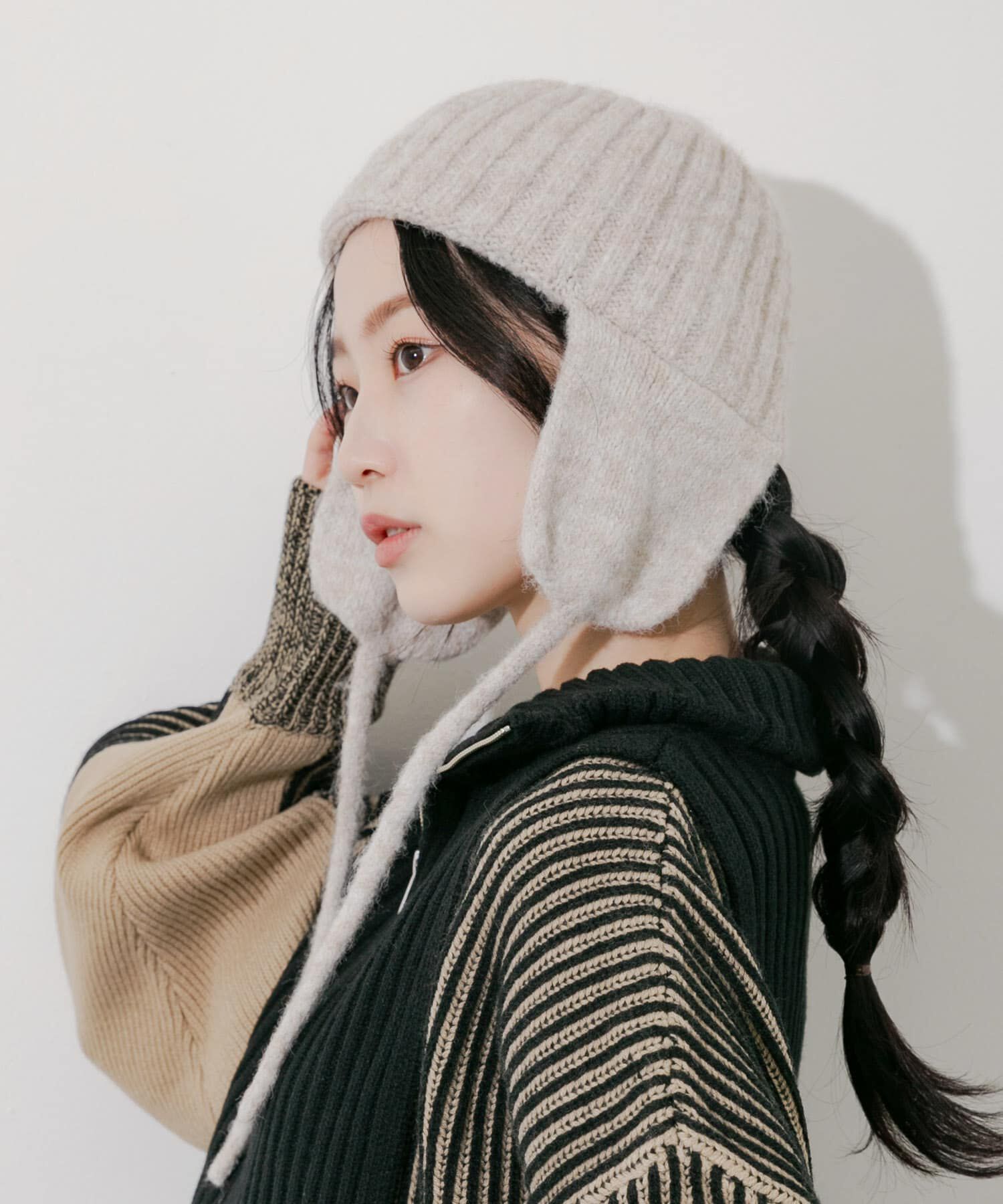 SMELLY「イヤーフラップニットキャップ」|ニット帽|ベージュ