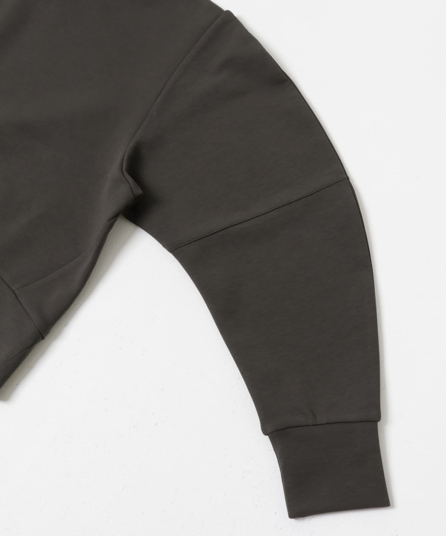 URBAN RESEARCH「ボリュームスリーブダンボールトップス」|スウェット・ジャージ|