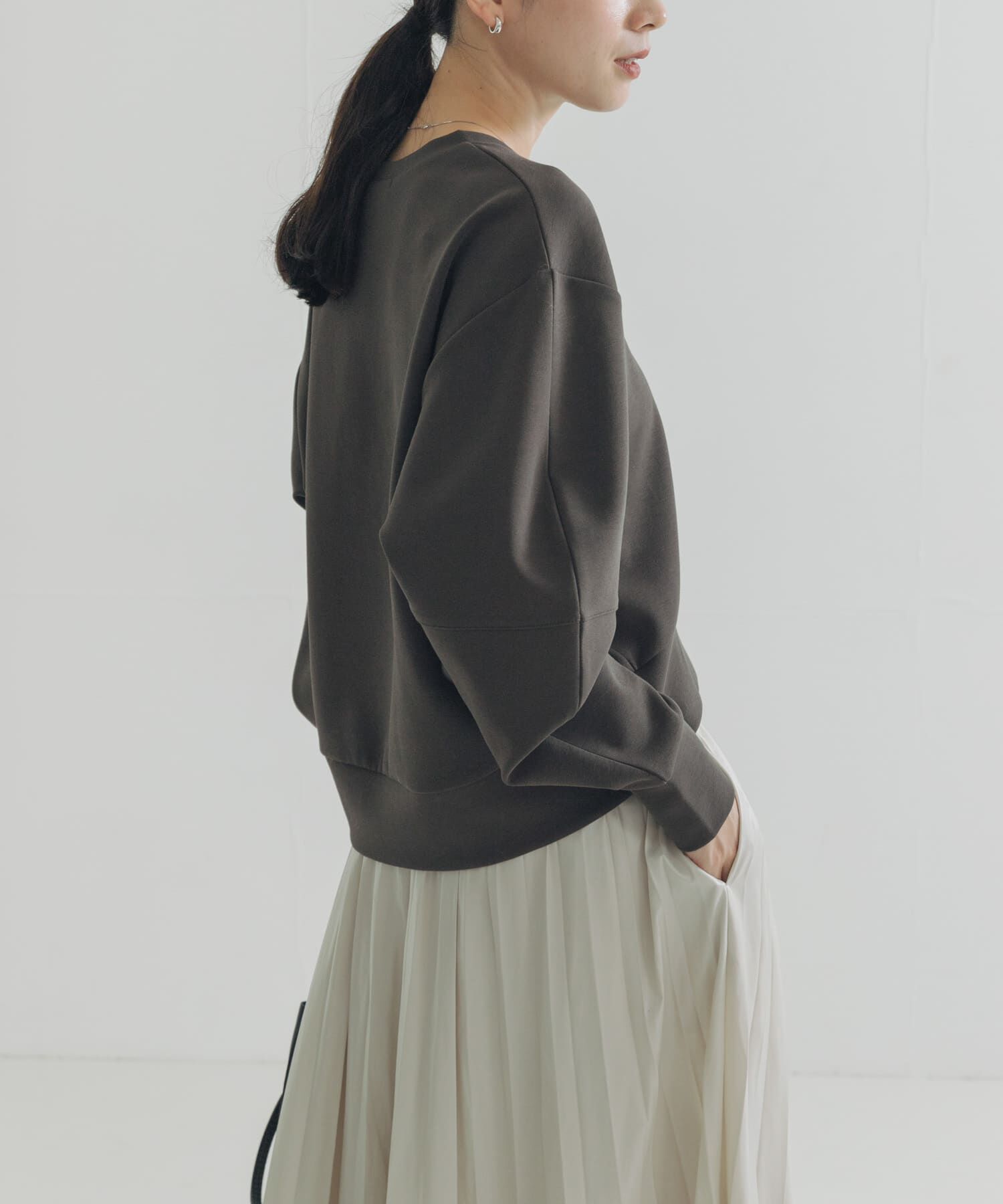 URBAN RESEARCH「ボリュームスリーブダンボールトップス」|スウェット・ジャージ|