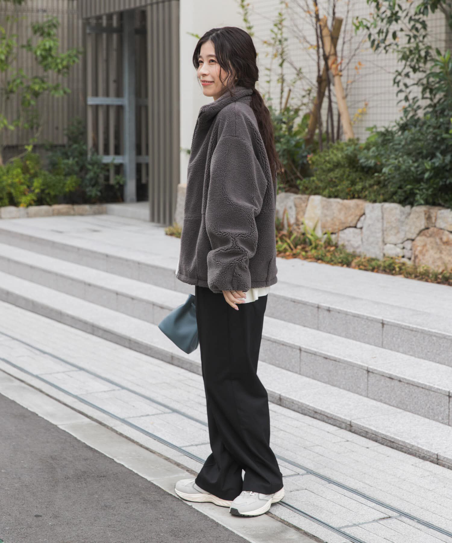 URBAN RESEARCH DOORS「ZIPボアブルゾン」|ノーカラーコート|