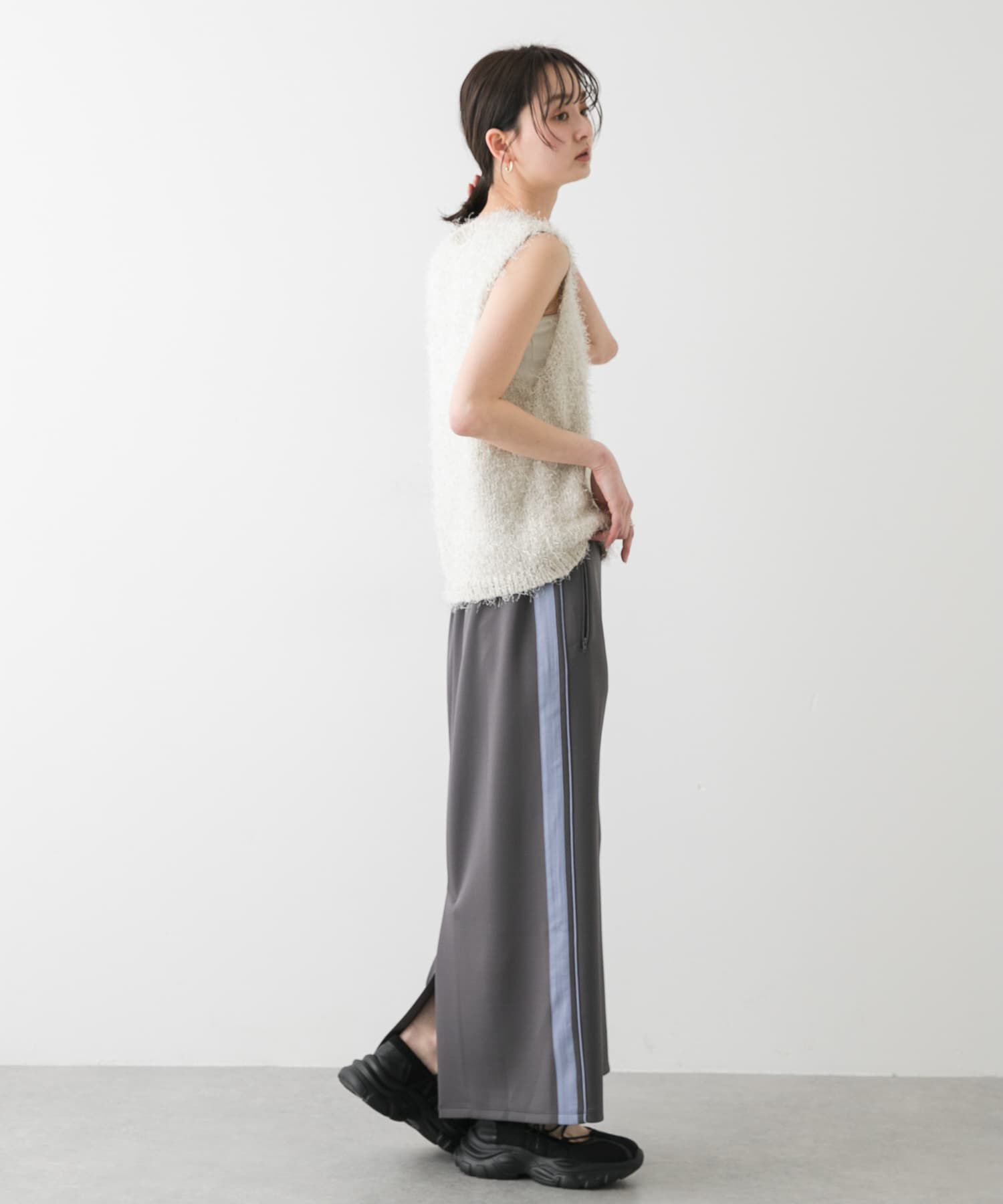 SENSE OF PLACE by URBAN RESEARCH「『洗濯可』スパンコールラメフェザーニット」|ニット・セーター|