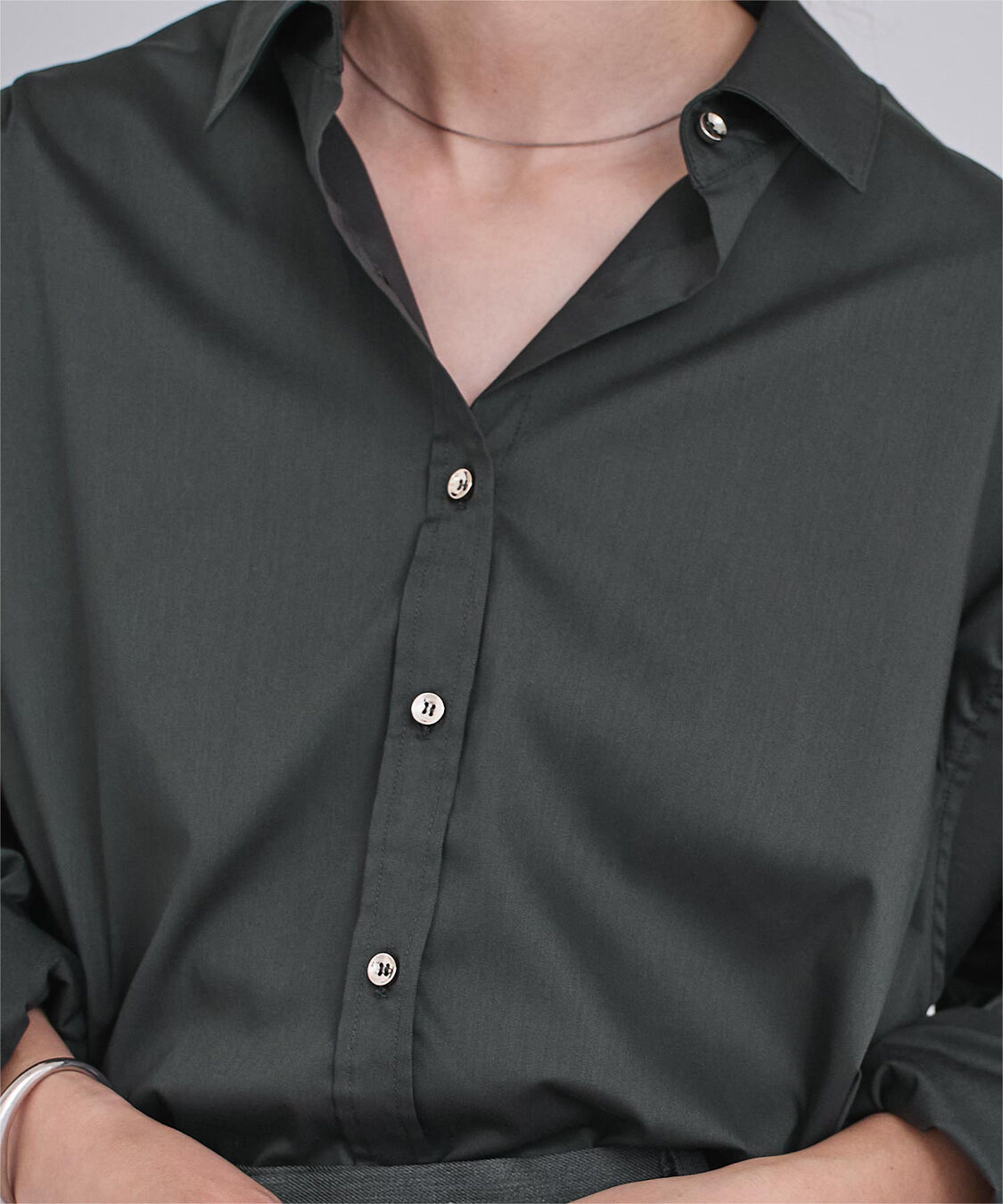 ur's「サテンライクオーバーシャツ」|シャツ・ブラウス|