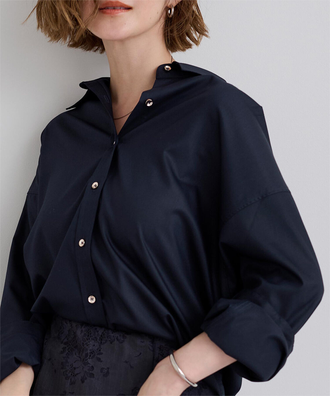 ur's「サテンライクオーバーシャツ」|シャツ・ブラウス|